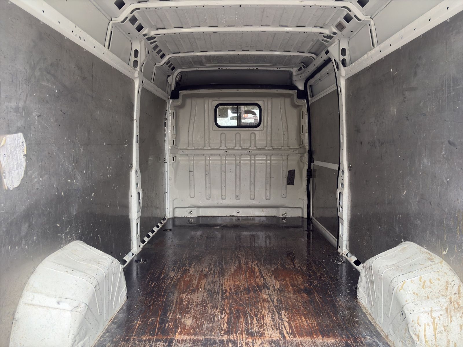 PEUGEOT Boxer 2.0 HDI 335 Allure L3H2-image-8