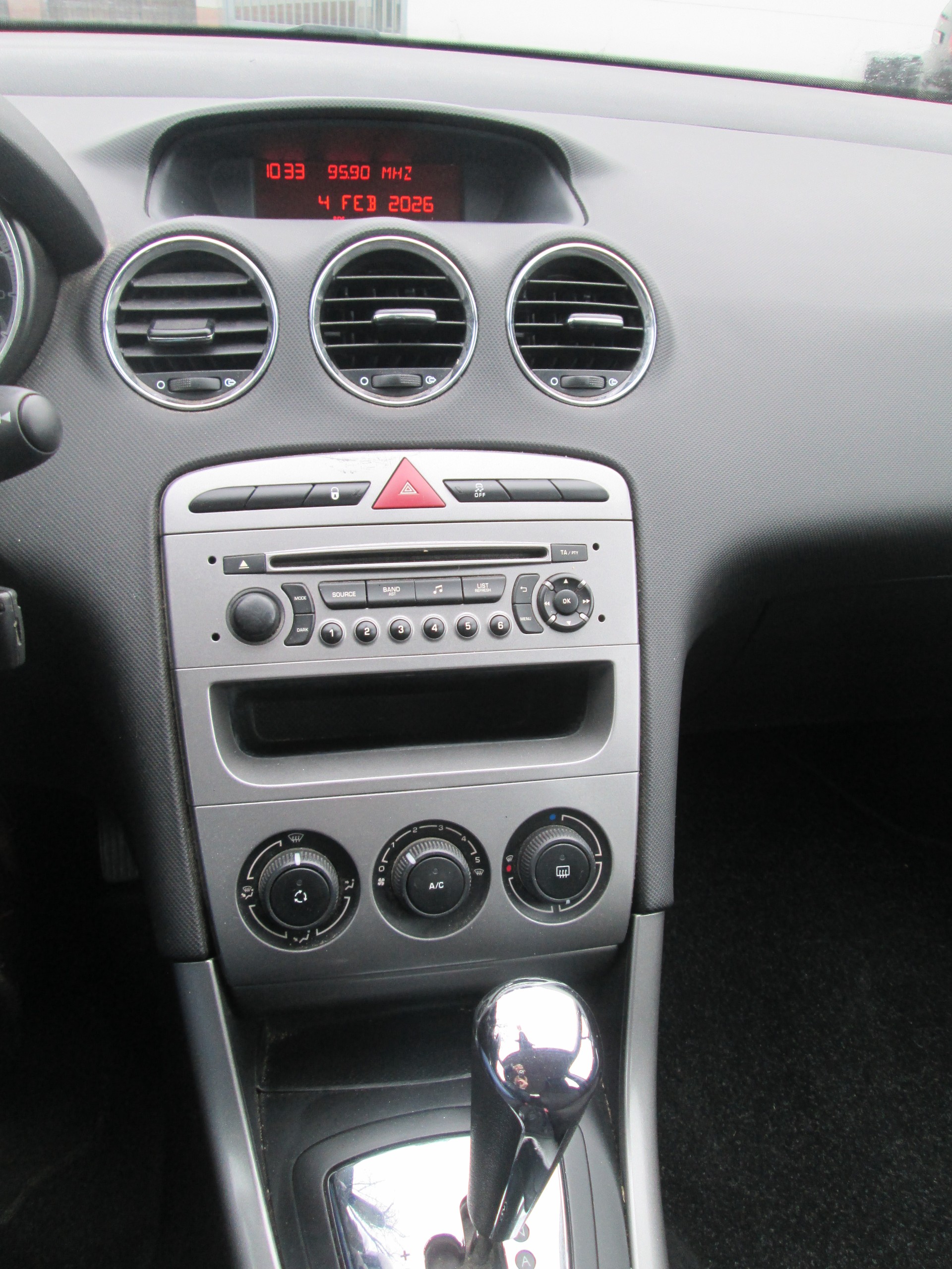 PEUGEOT 308 SW 1.6 HDI Access EGS6-image-13