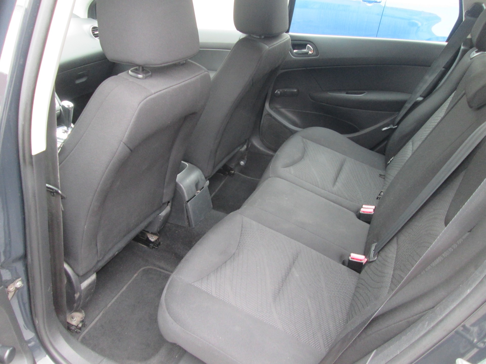 PEUGEOT 308 SW 1.6 HDI Access EGS6-image-9