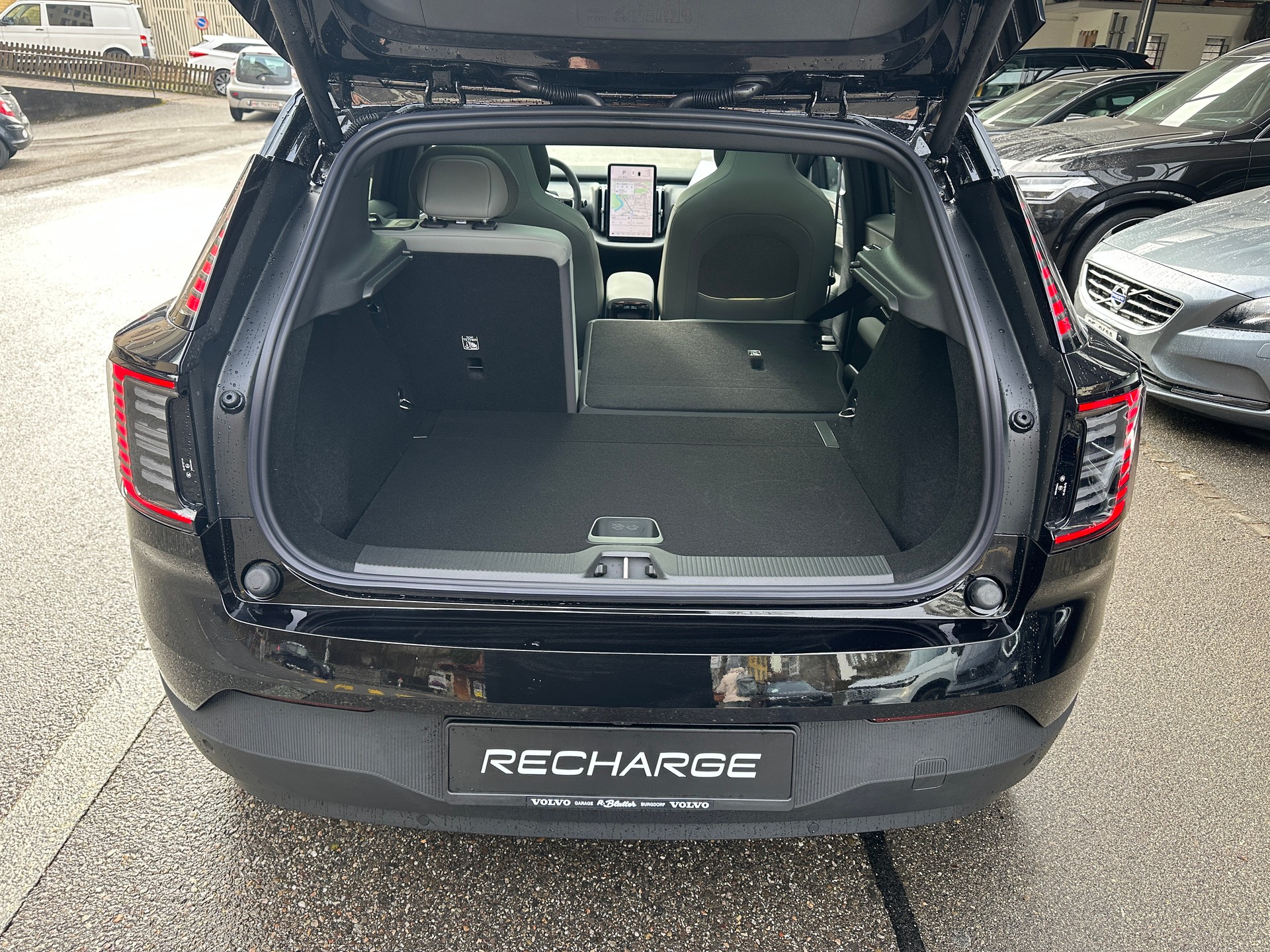 VOLVO EX30 E60 69kWh Twin Ultra Performance-image-15
