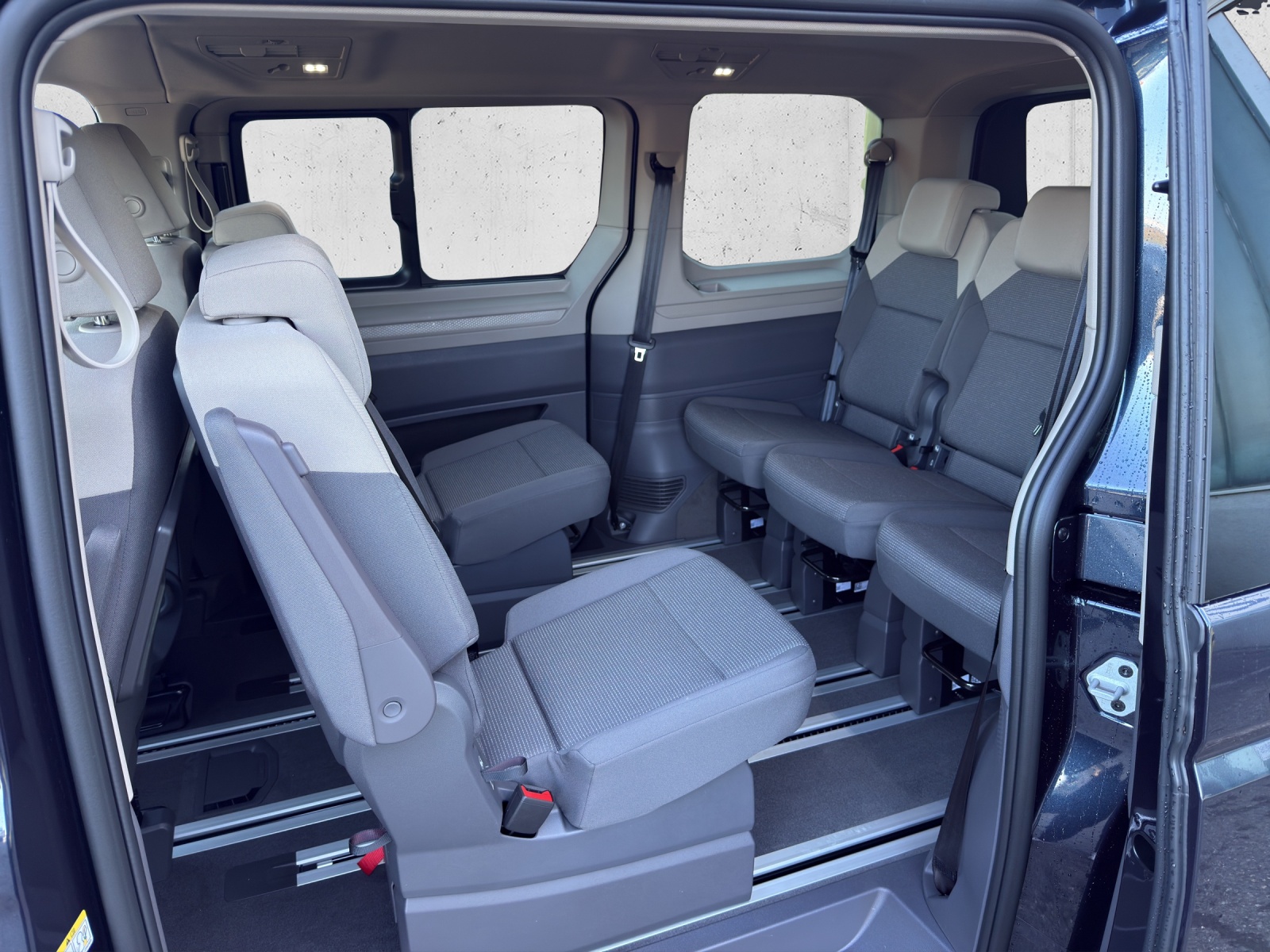 VW Multivan 1.5 eHybrid Liberty 4Motion DSG-image-12