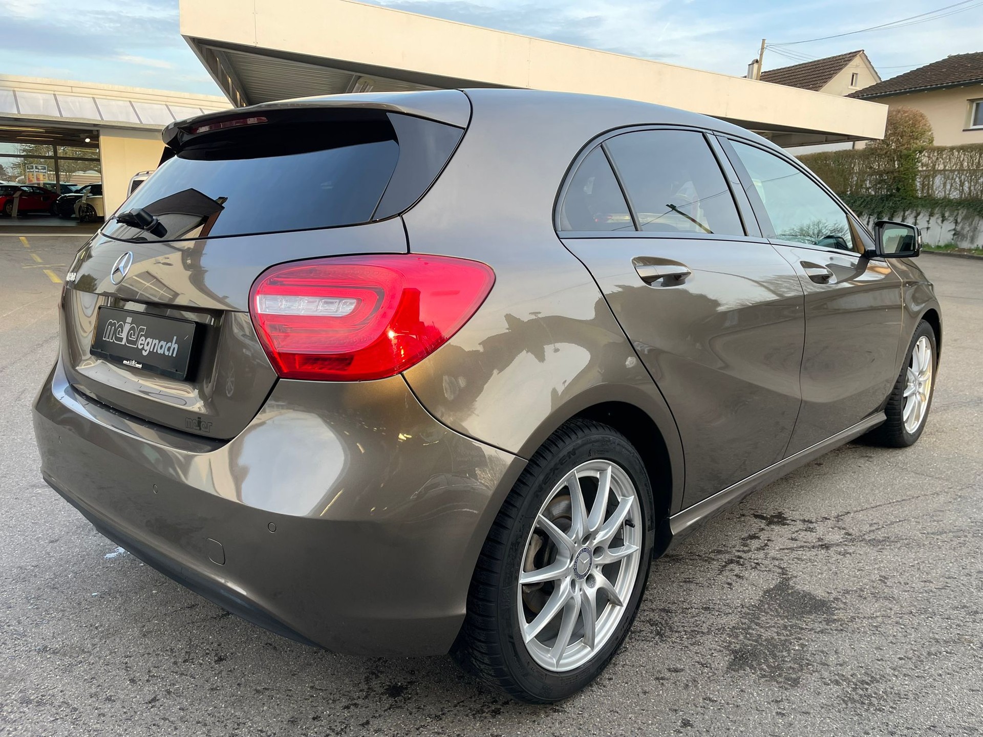 MERCEDES-BENZ A 180 Style-image-6