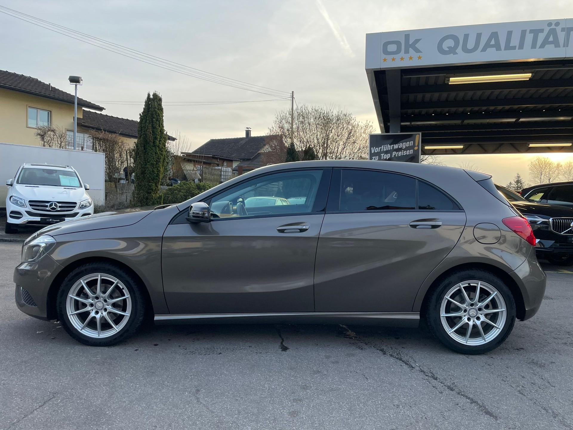 MERCEDES-BENZ A 180 Style-image-4