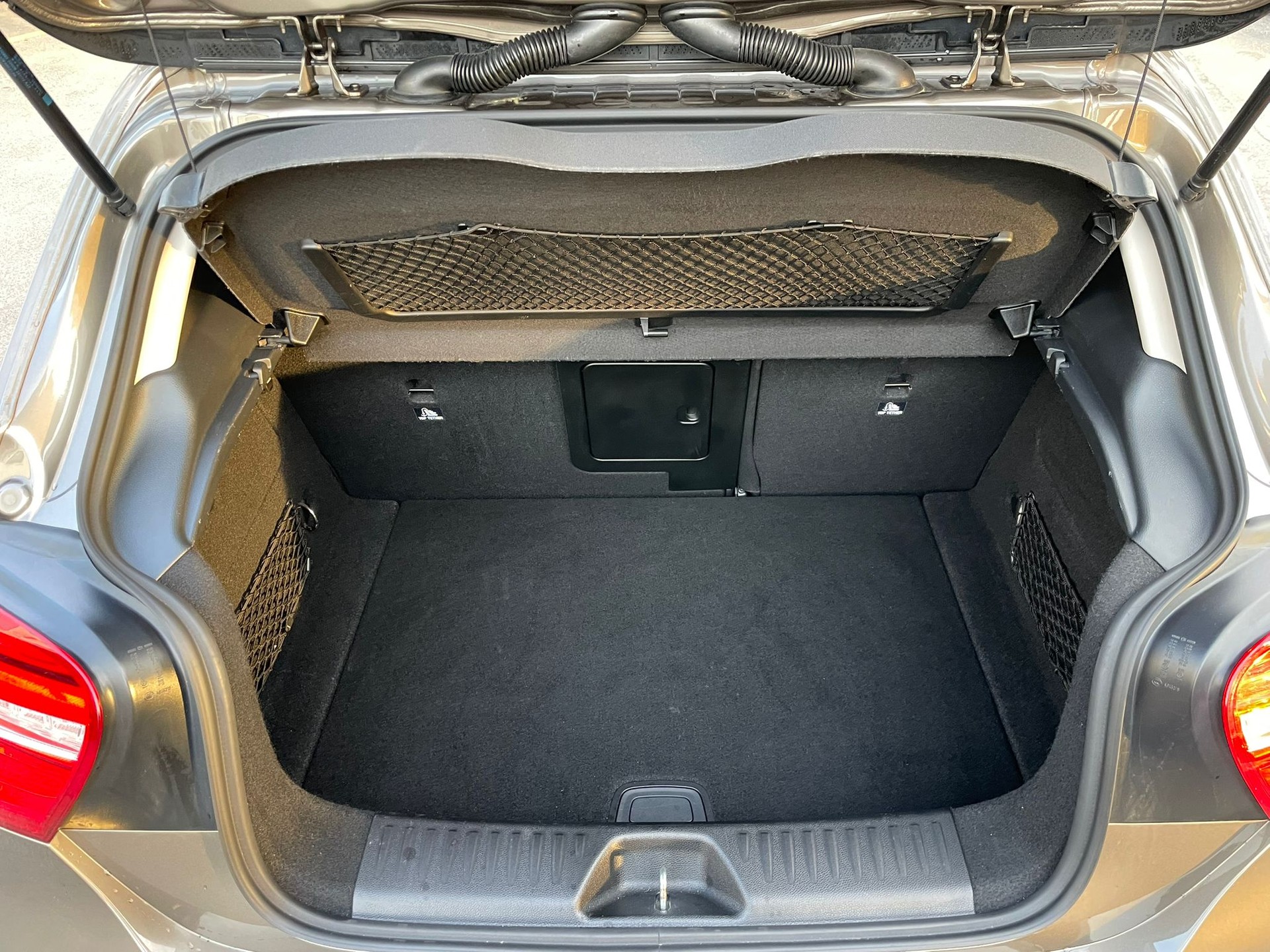 MERCEDES-BENZ A 180 Style-image-8