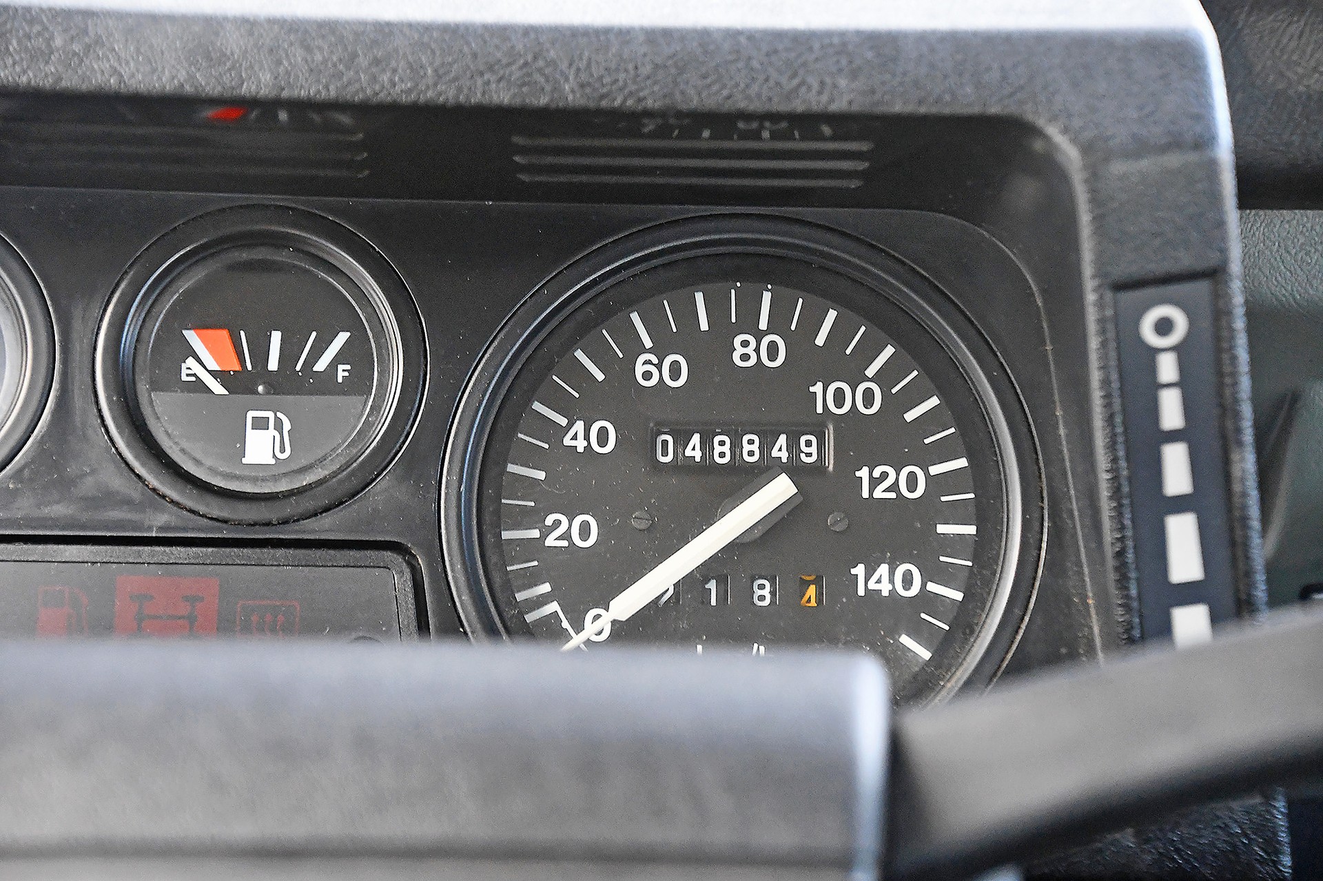 LAND ROVER 110 Turbo D-image-9