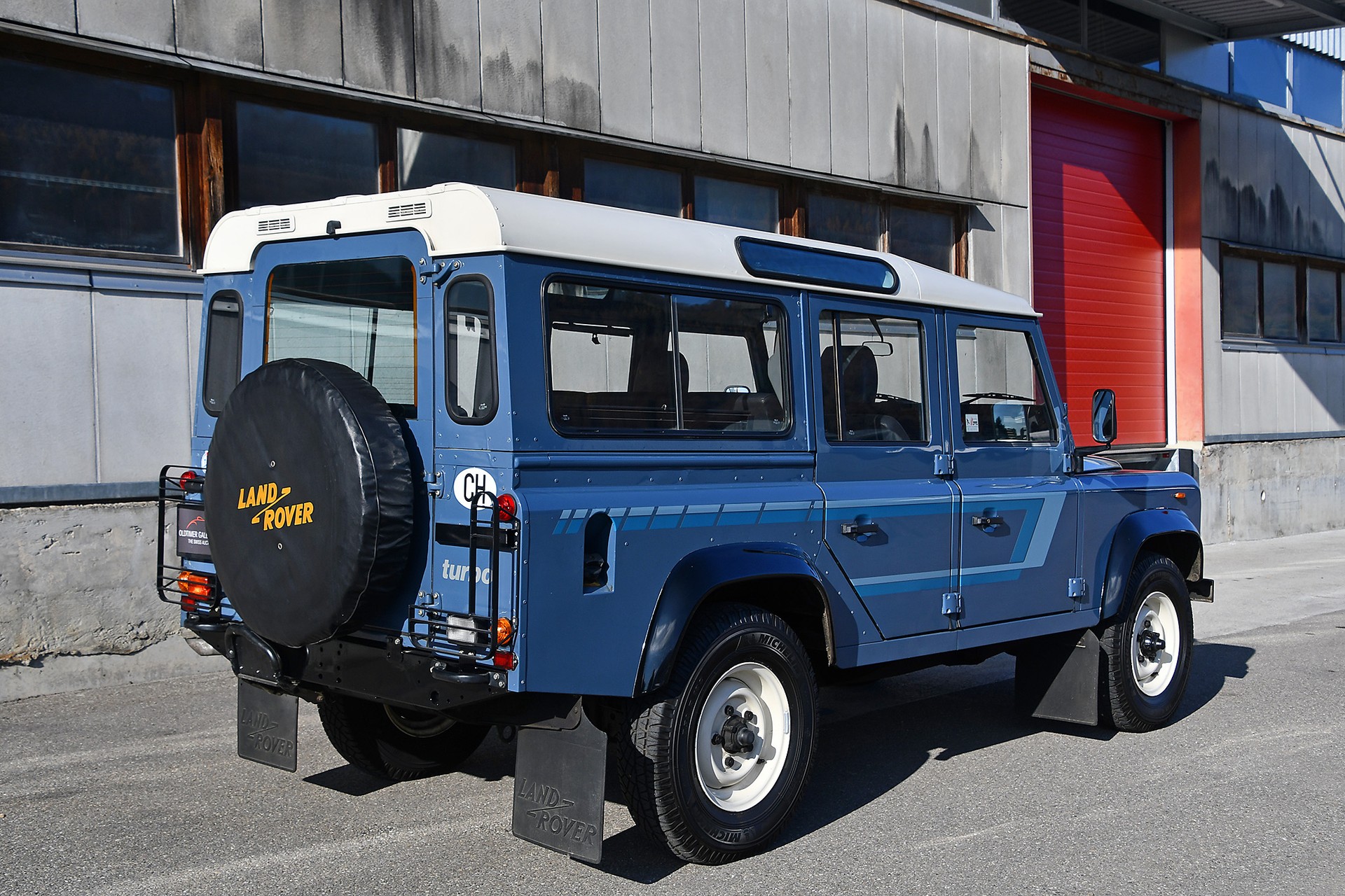 LAND ROVER 110 Turbo D-image-12