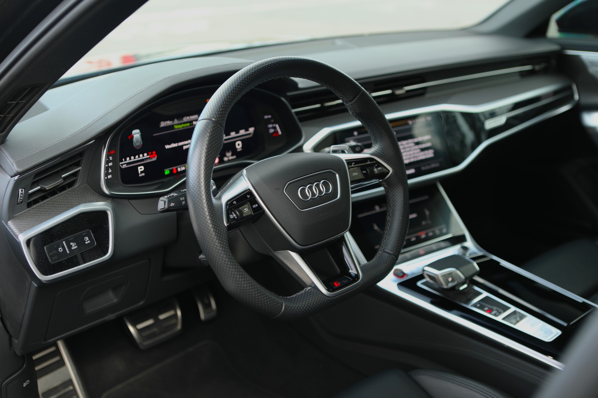 AUDI RS6 Avant 4.0 TFSI V8 quattro-image-6
