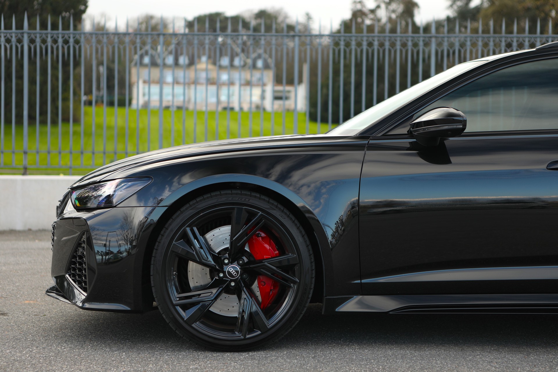 AUDI RS6 Avant 4.0 TFSI V8 quattro-image-3