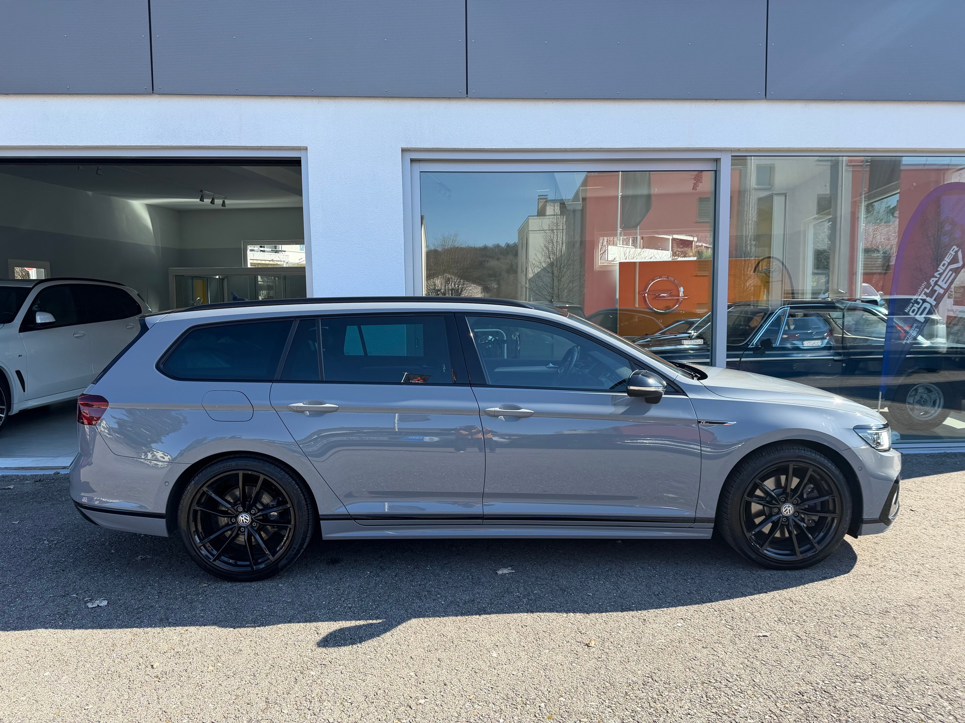 VW Passat 2.0 TDI BMT R-Line Edition 4Motion DSG LIMITED 90/320-image-5