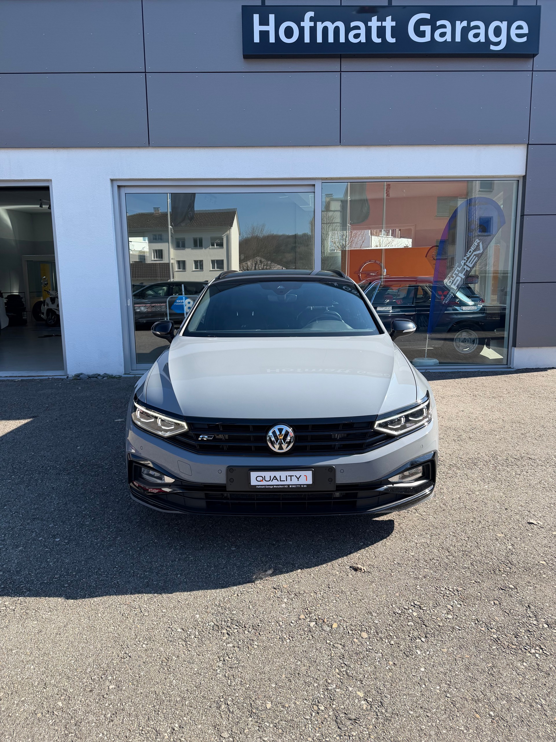 VW Passat 2.0 TDI BMT R-Line Edition 4Motion DSG LIMITED 90/320-image-1