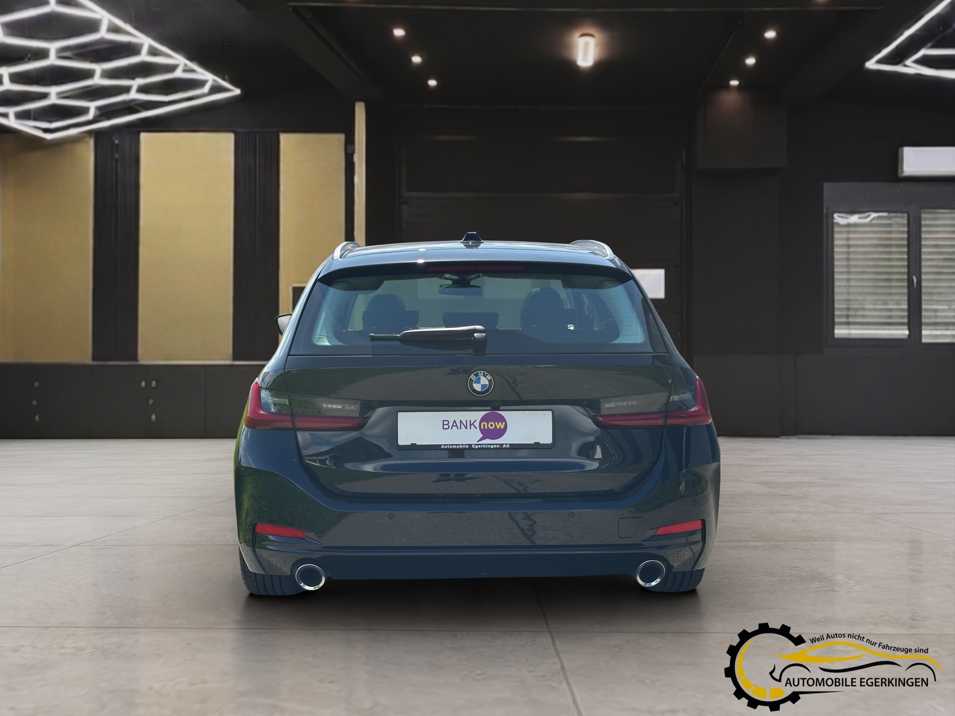 BMW 320d xDrive 48V Touring Steptronic-image-5