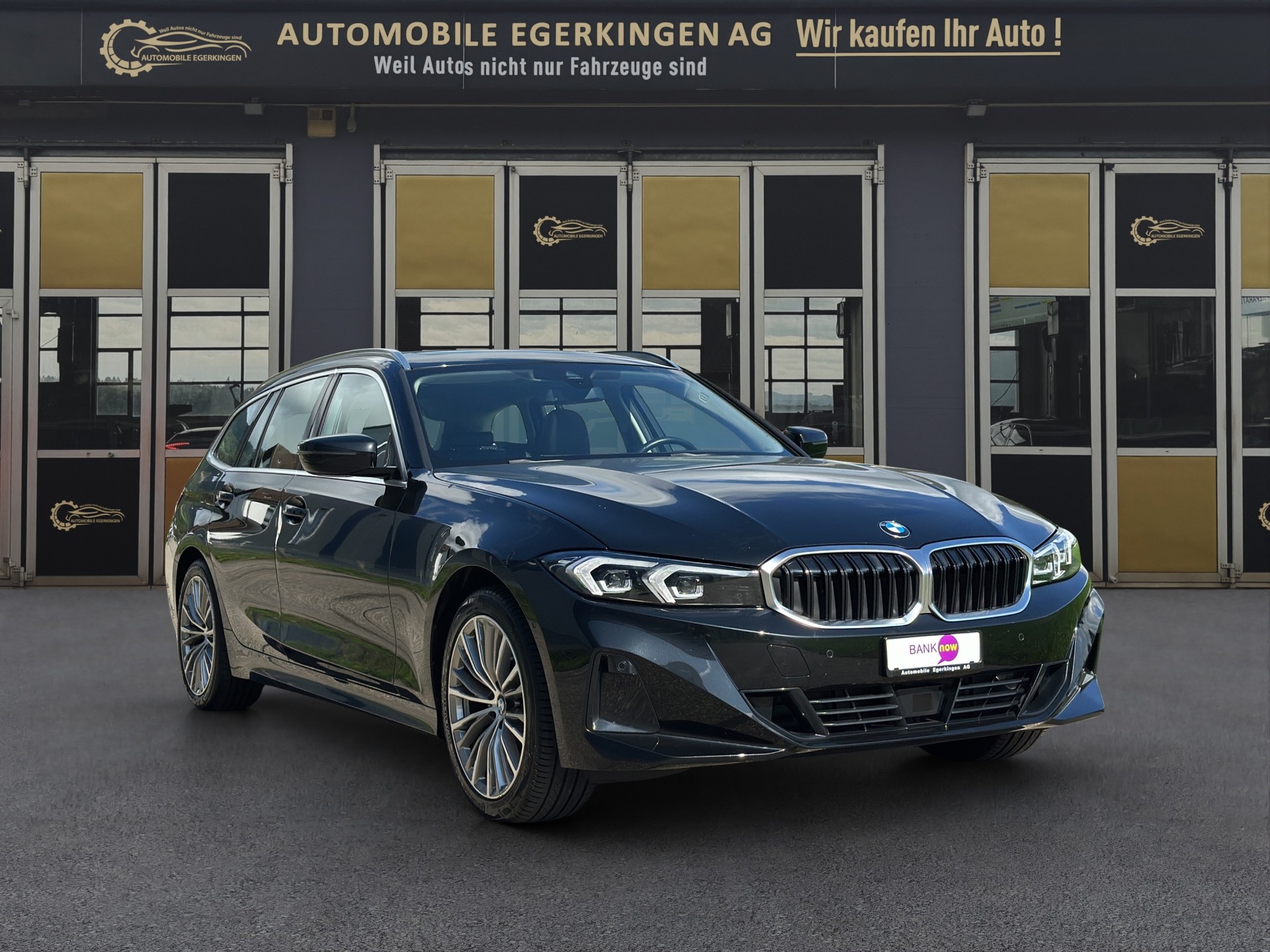 BMW 320d xDrive 48V Touring Steptronic-image-2