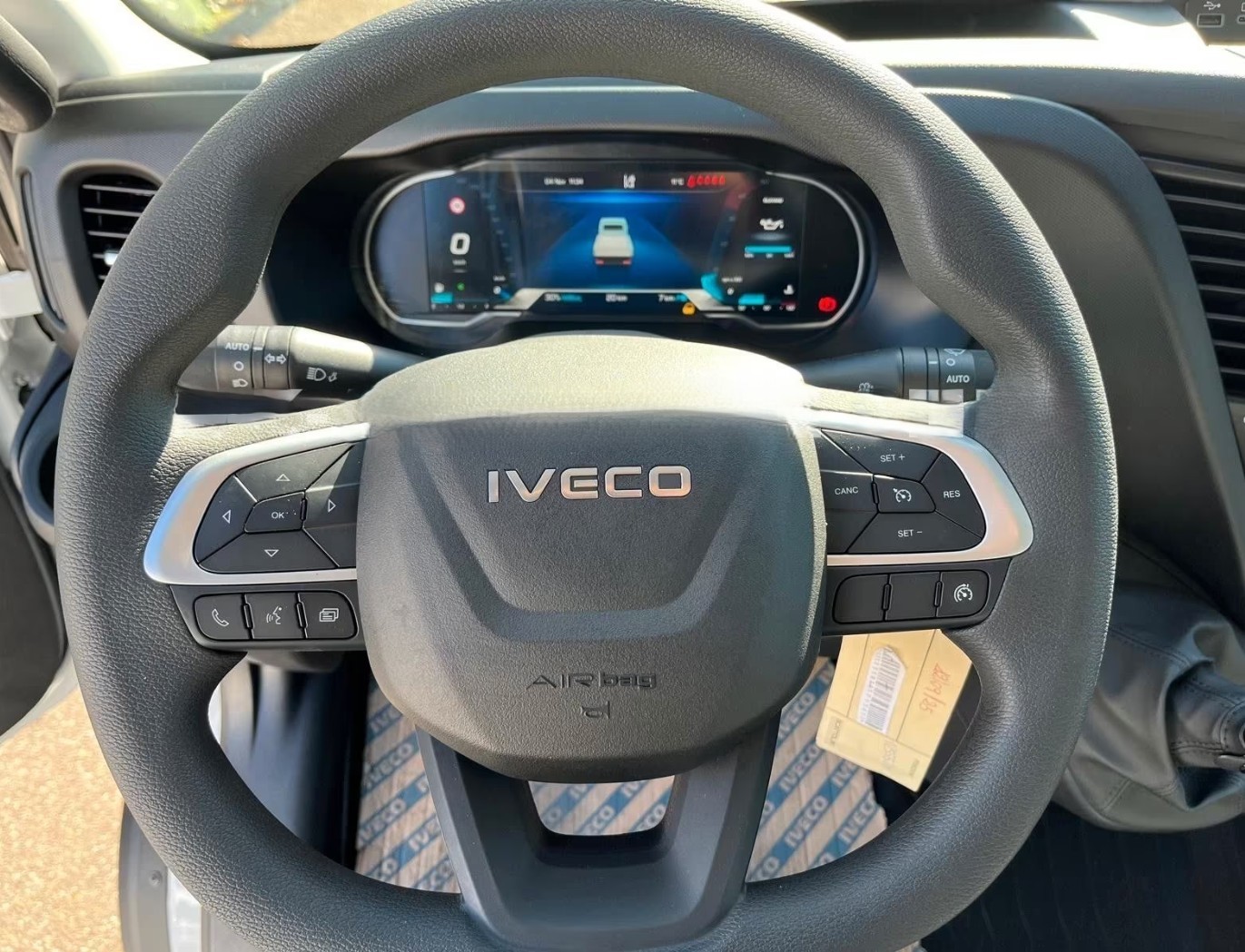 IVECO 35 S 16H D Dreiseitenkipper mit AHK-image-7