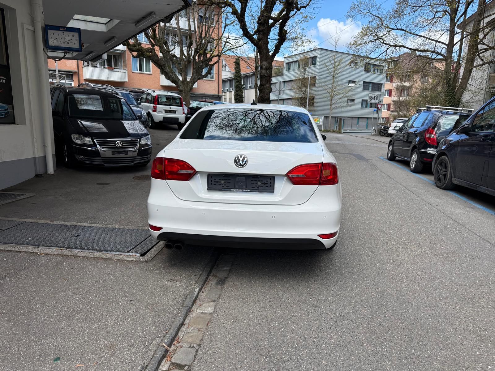 VW Jetta 2.0 TSI Highline DSG-image-10