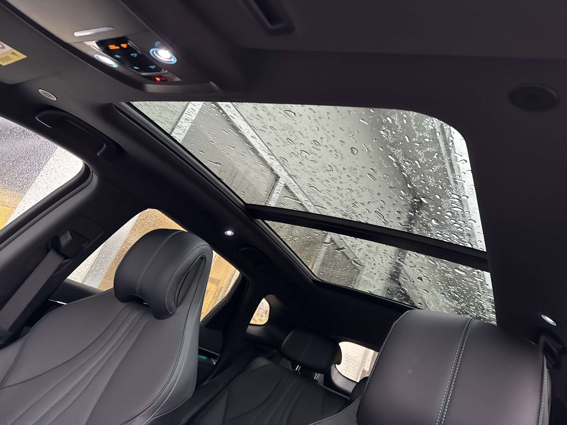 BYD Seal U DM-i PHEV Design AWD 324PS Automat-image-13