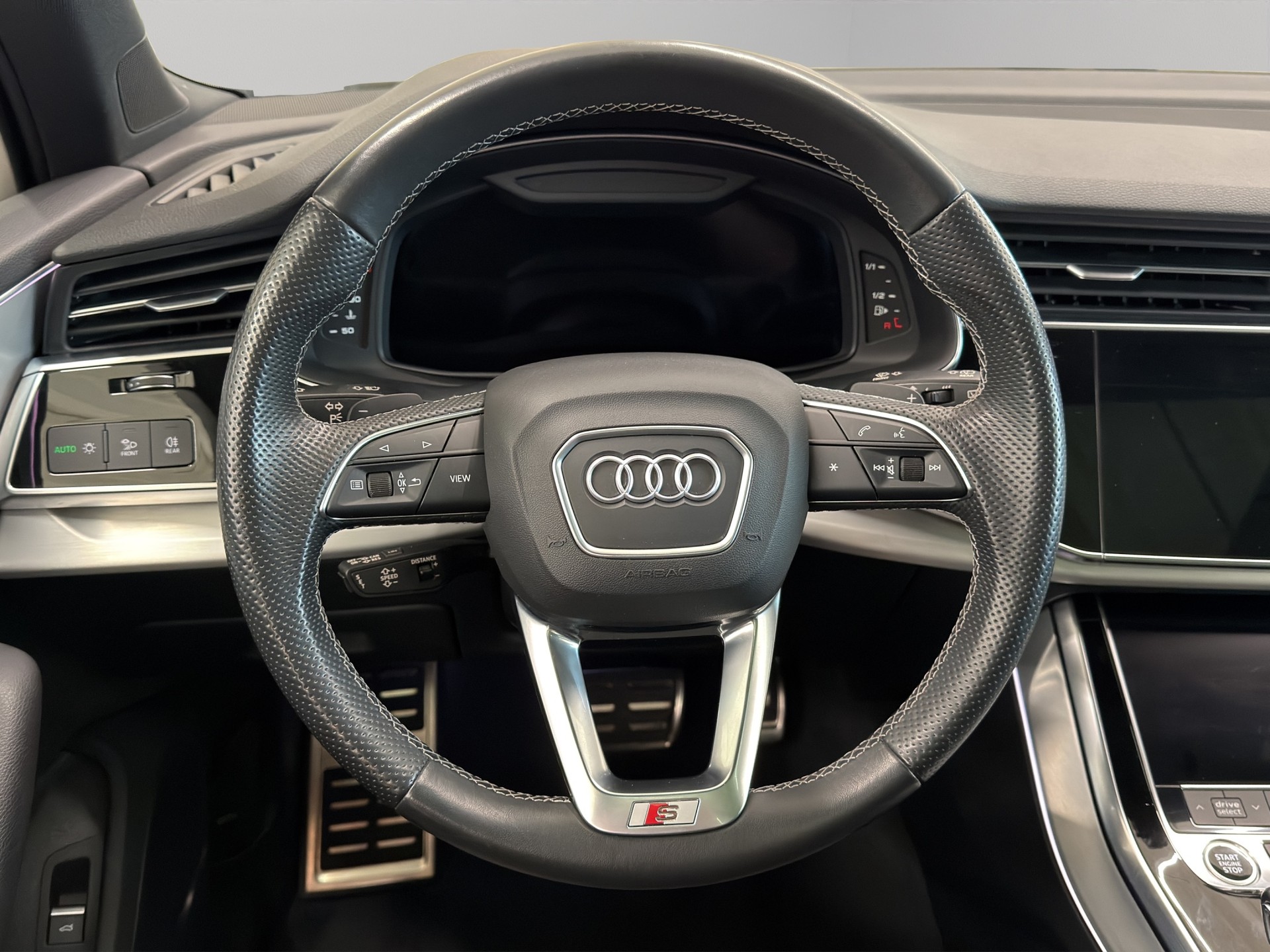 AUDI Q7 50 TDI quattro S Line tiptronic 7-Sitzer-image-15