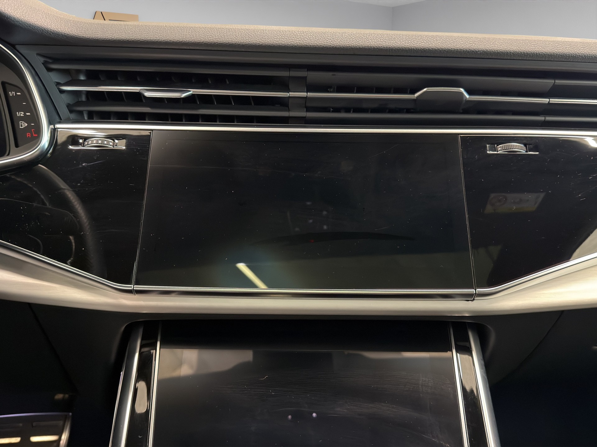 AUDI Q7 50 TDI quattro S Line tiptronic 7-Sitzer-image-18