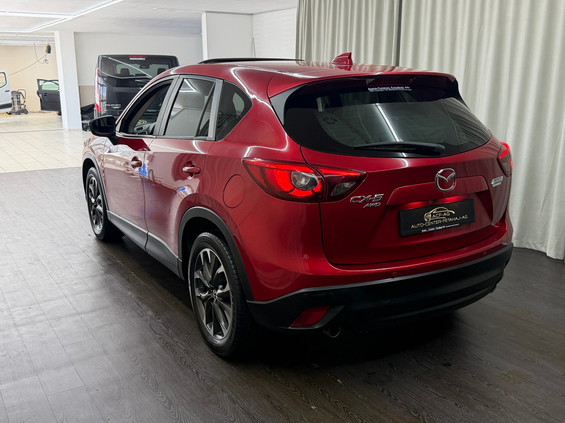 MAZDA CX-5 2.5 Revolution AWD Skyactive-G Automatic-image-5