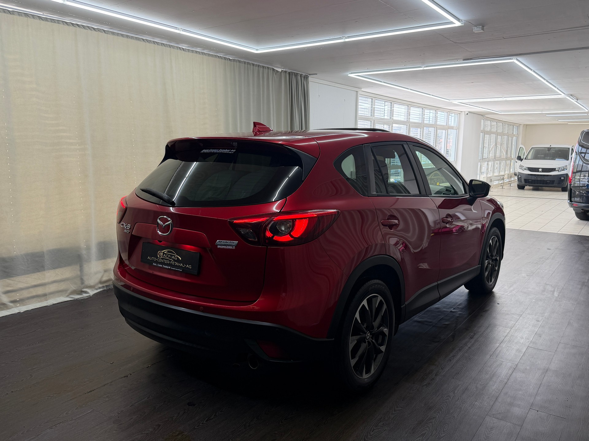 MAZDA CX-5 2.5 Revolution AWD Skyactive-G Automatic-image-3