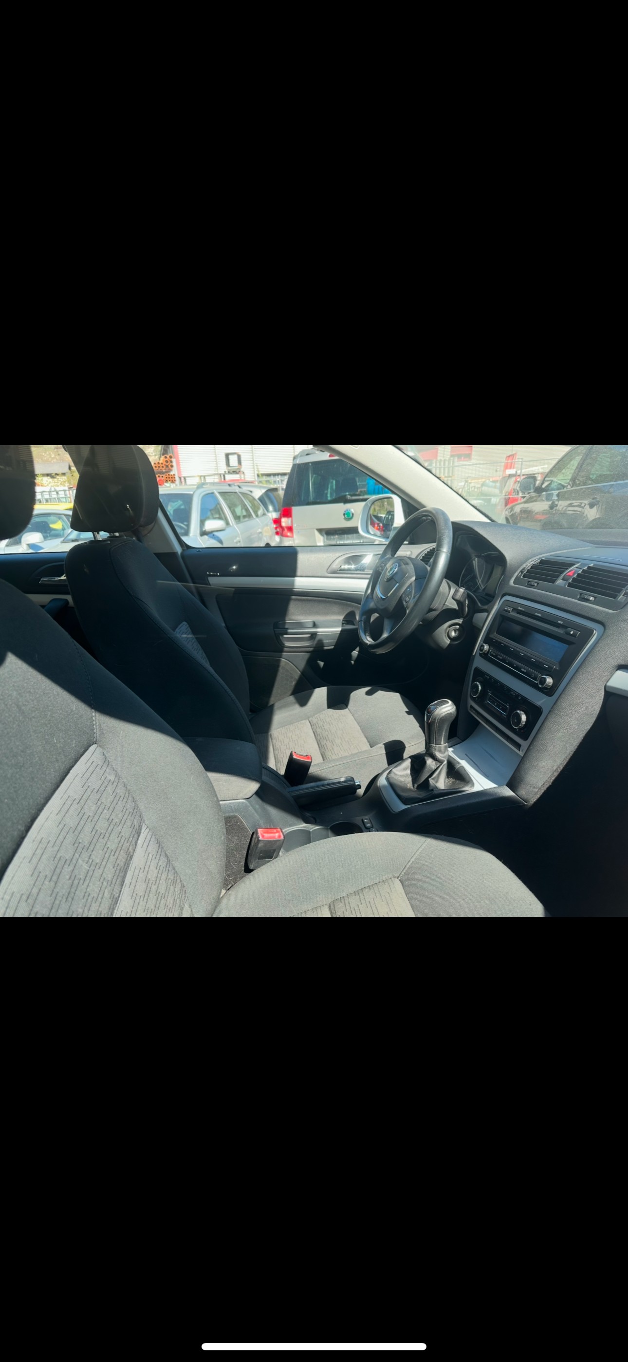 SKODA Octavia Combi 1.6 TDI Swiss Adventure 4x4-image-5