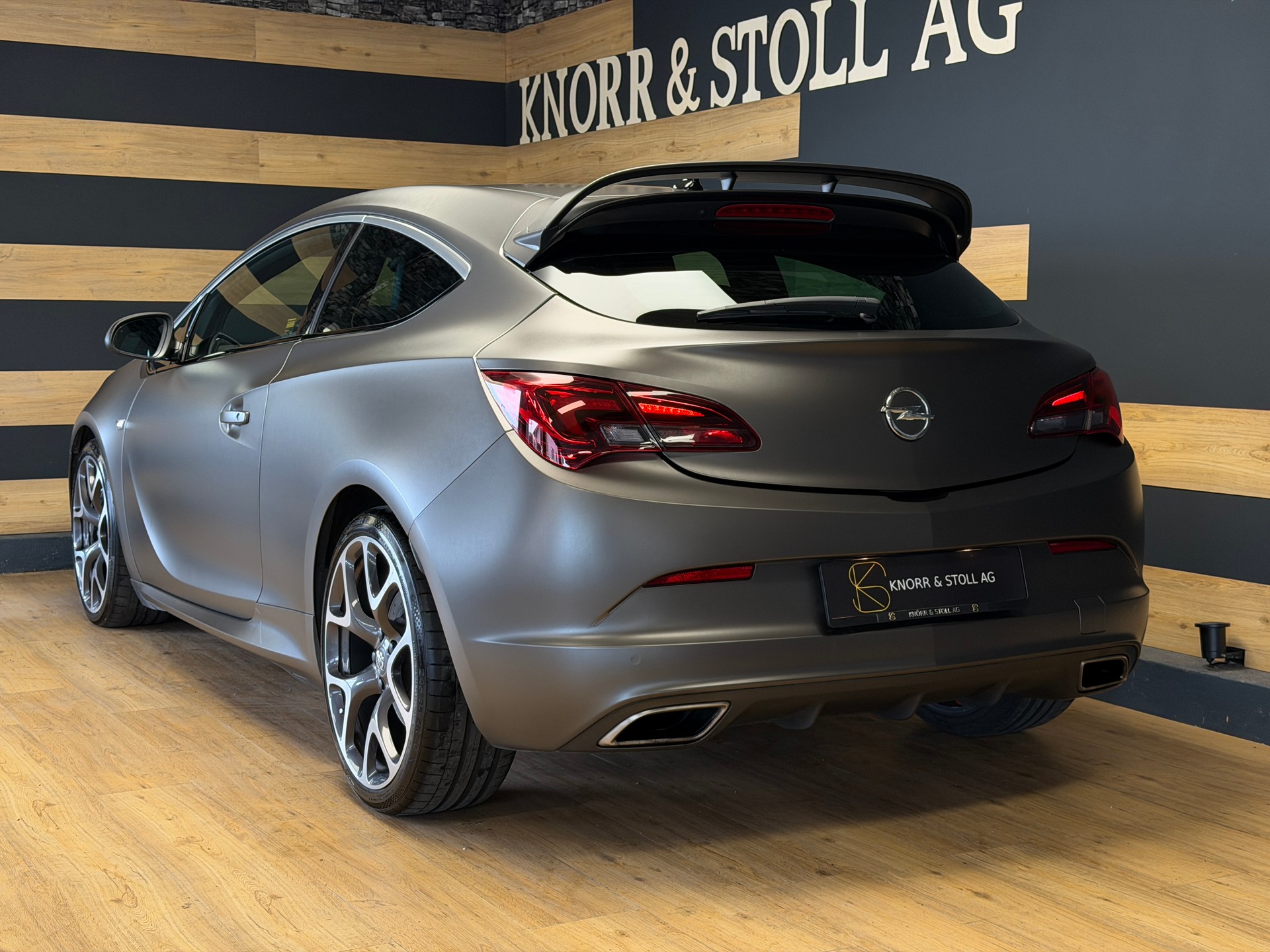 OPEL Astra GTC 2.0i 16V Turbo OPC-image-5