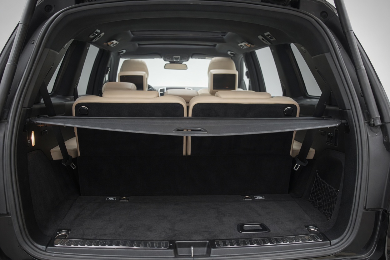MERCEDES-BENZ GLS 350 d 4Matic 9G-TRONIC AMG Paket-image-14