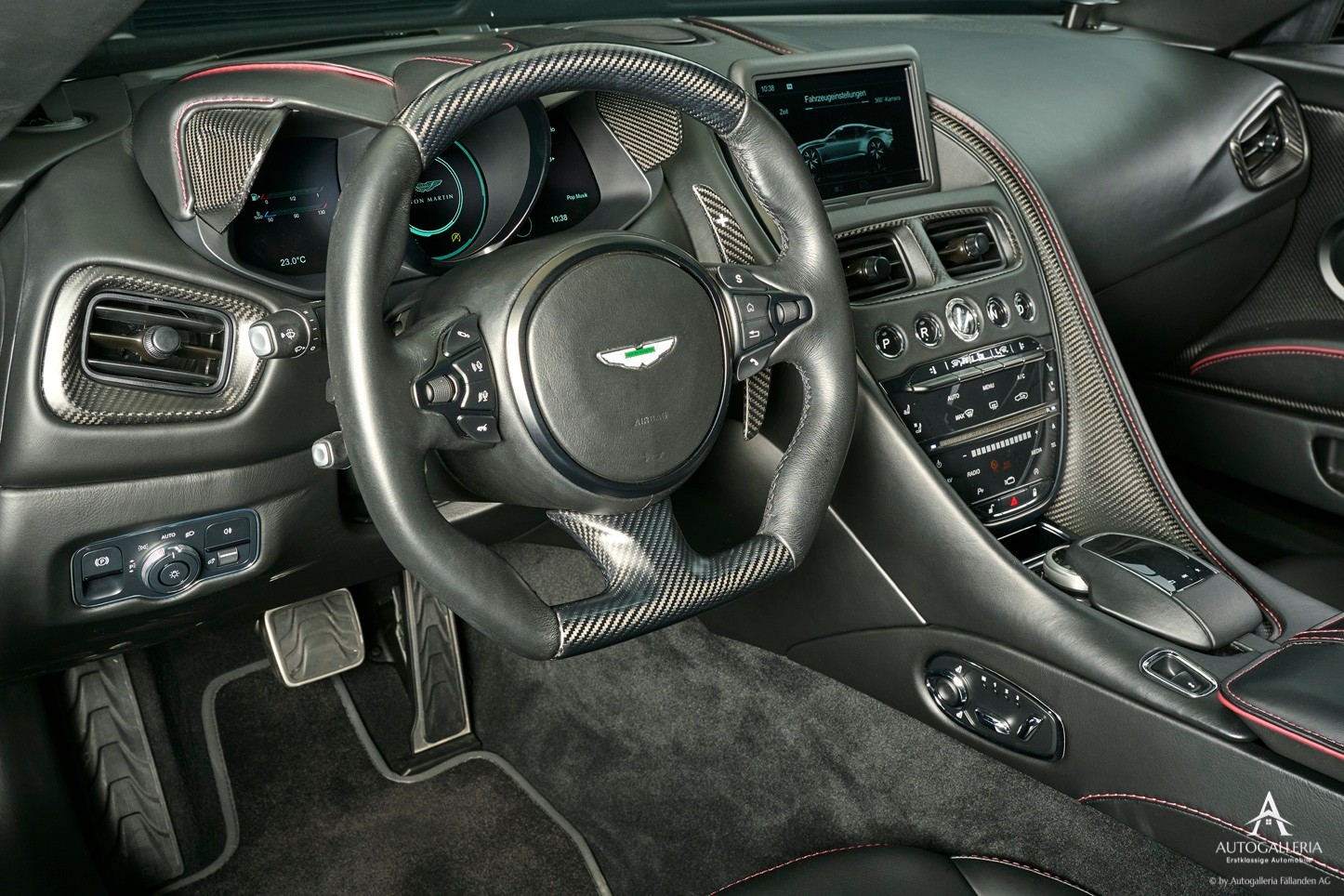 ASTON MARTIN DBS Coupé Superleggera Bond 007 Edition-image-7