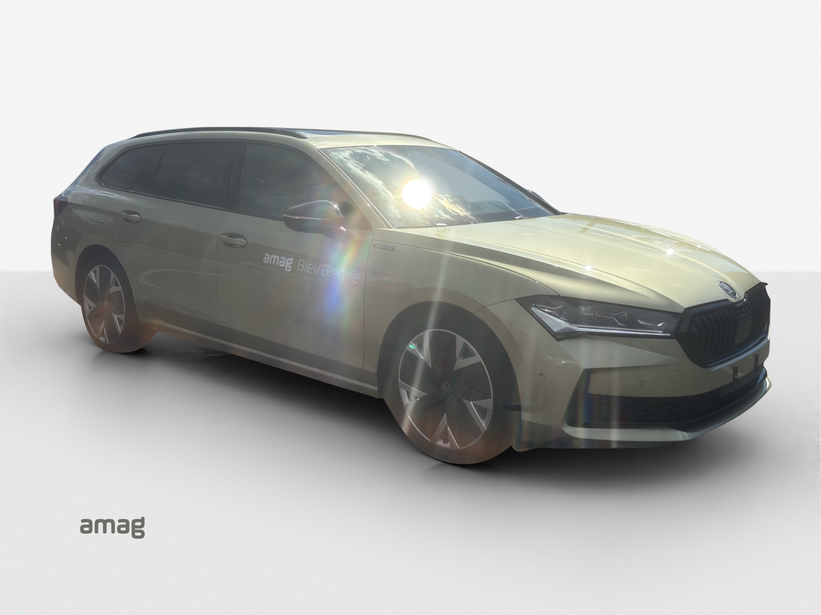 SKODA Superb Combi 2.0 TSI Sportline 4x4 DSG-image-5