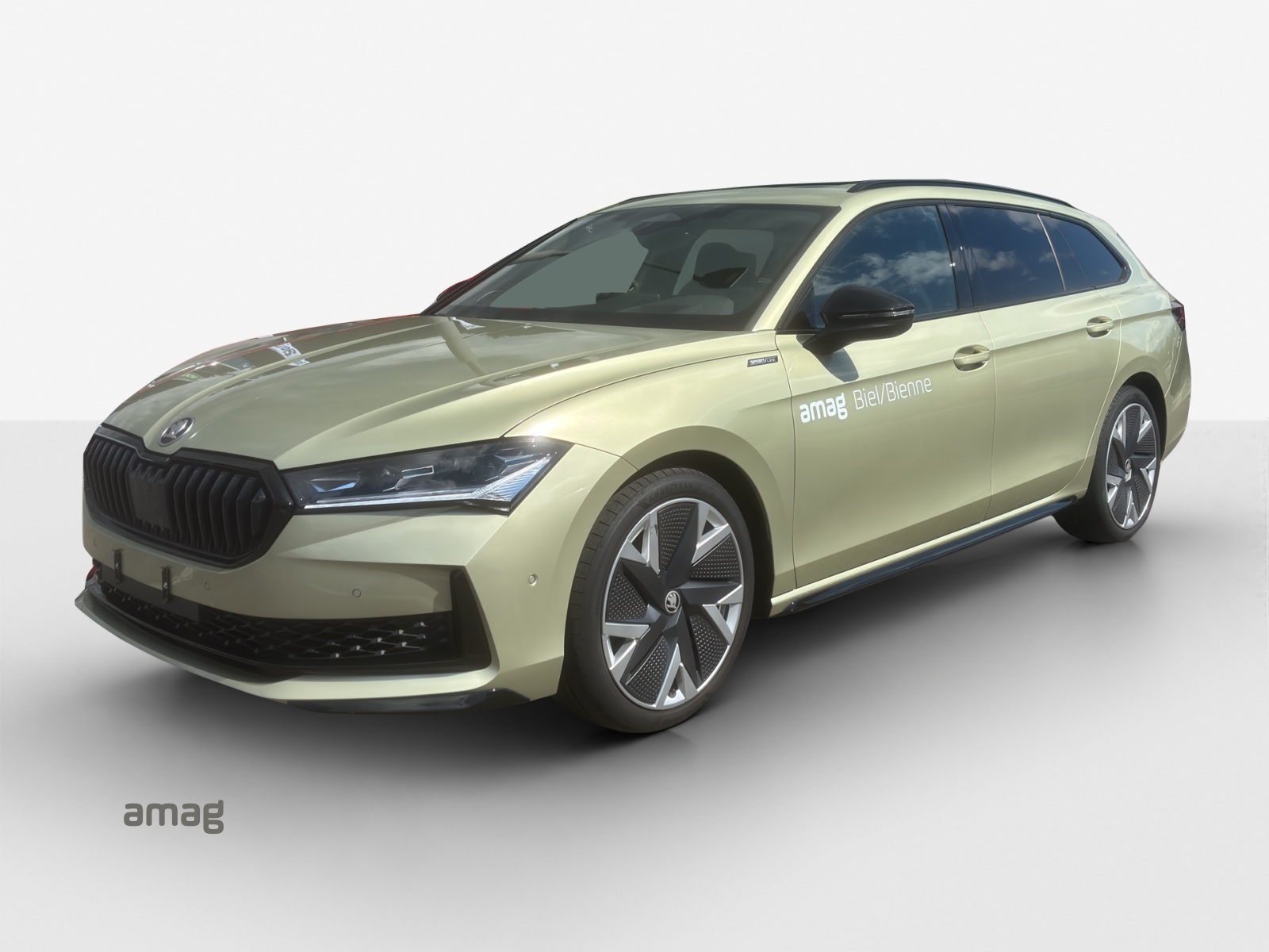 SKODA Superb Combi 2.0 TSI Sportline 4x4 DSG