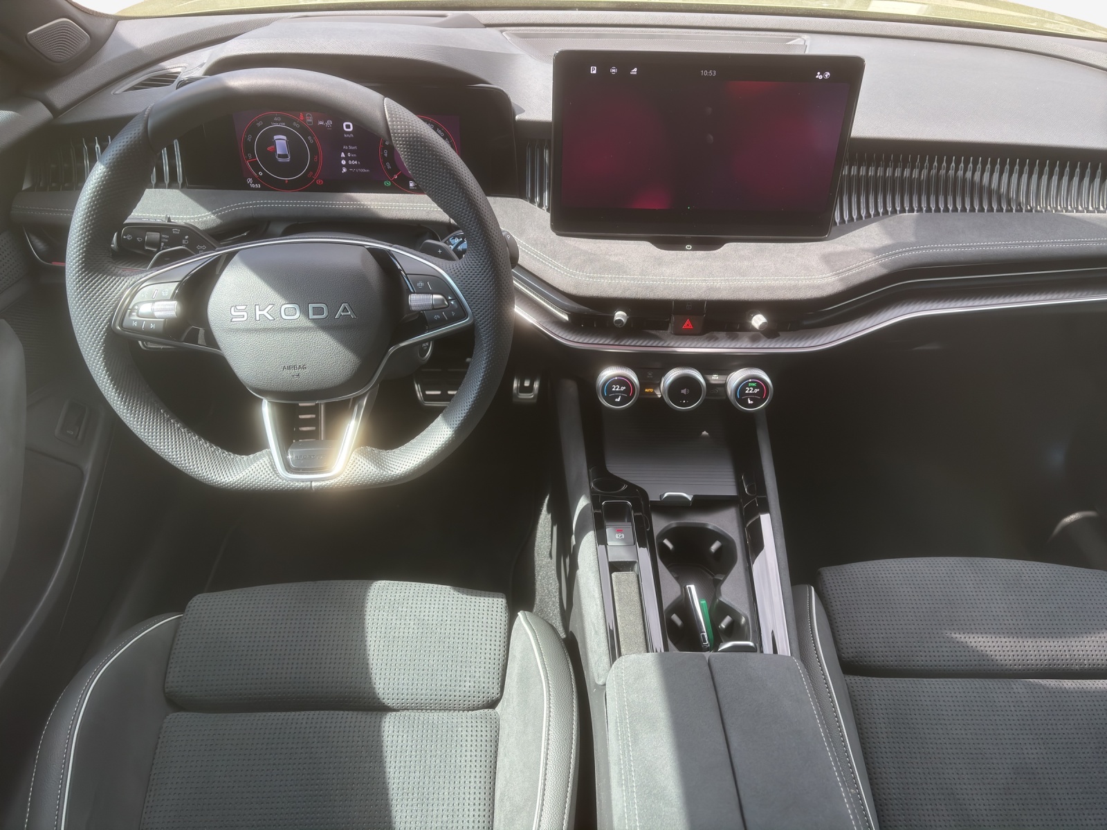 SKODA Superb Combi 2.0 TSI Sportline 4x4 DSG-image-8