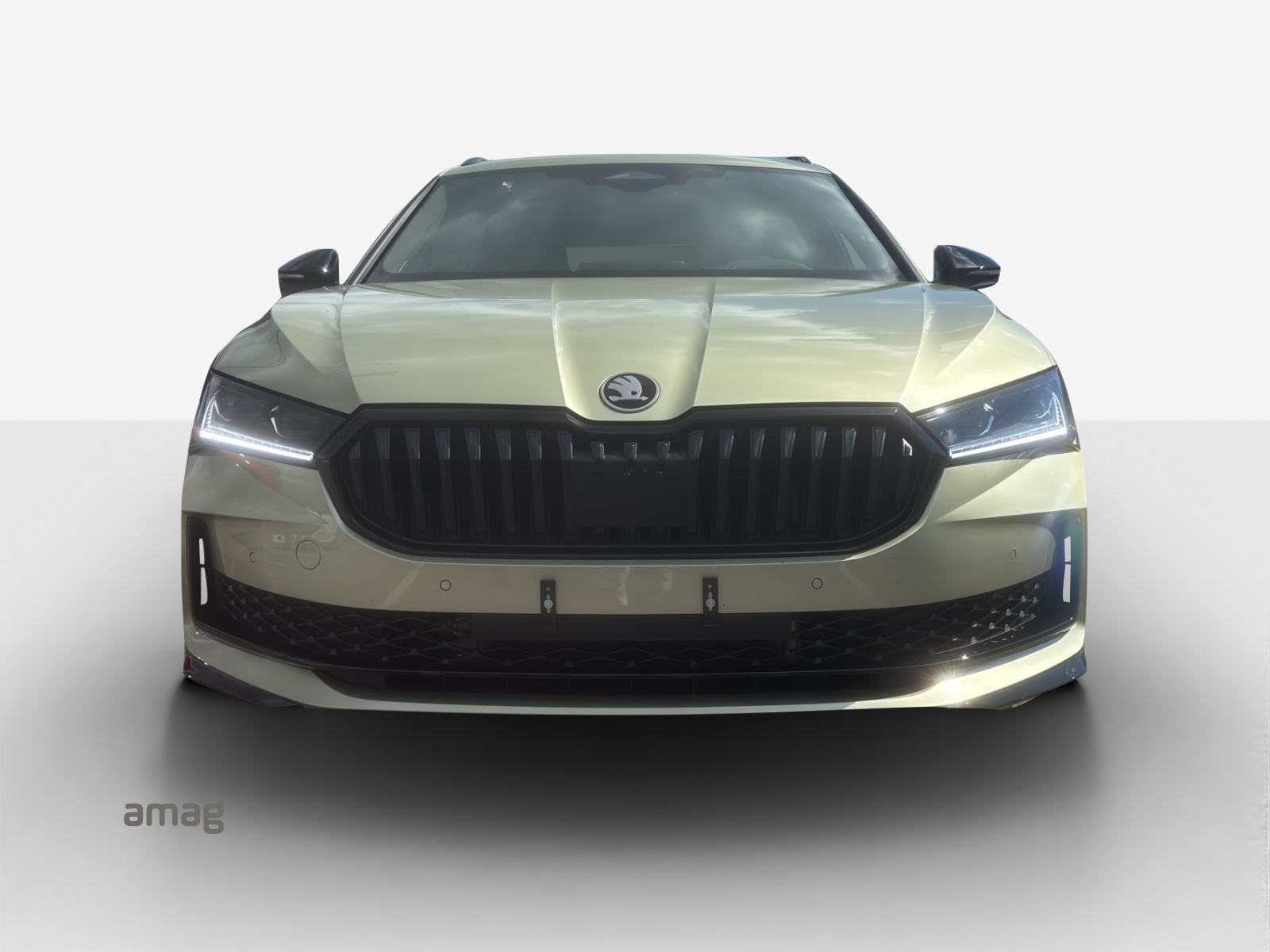 SKODA Superb Combi 2.0 TSI Sportline 4x4 DSG-image-6