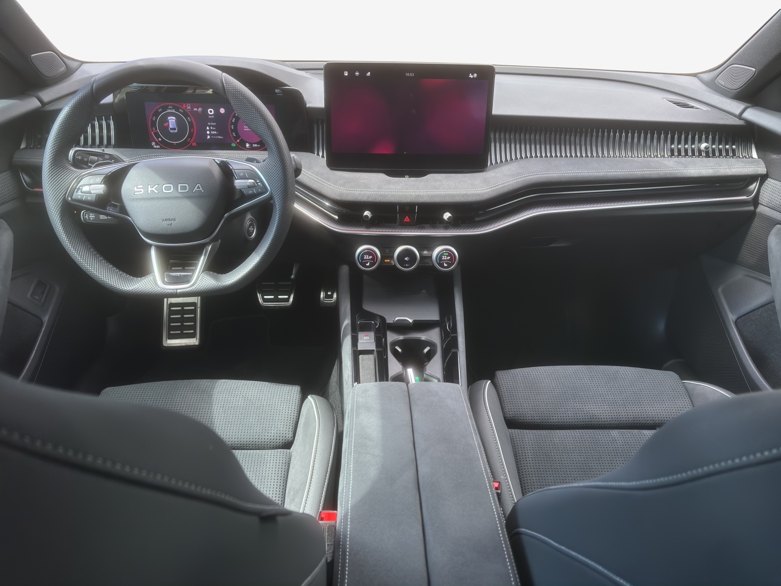 SKODA Superb Combi 2.0 TSI Sportline 4x4 DSG-image-10