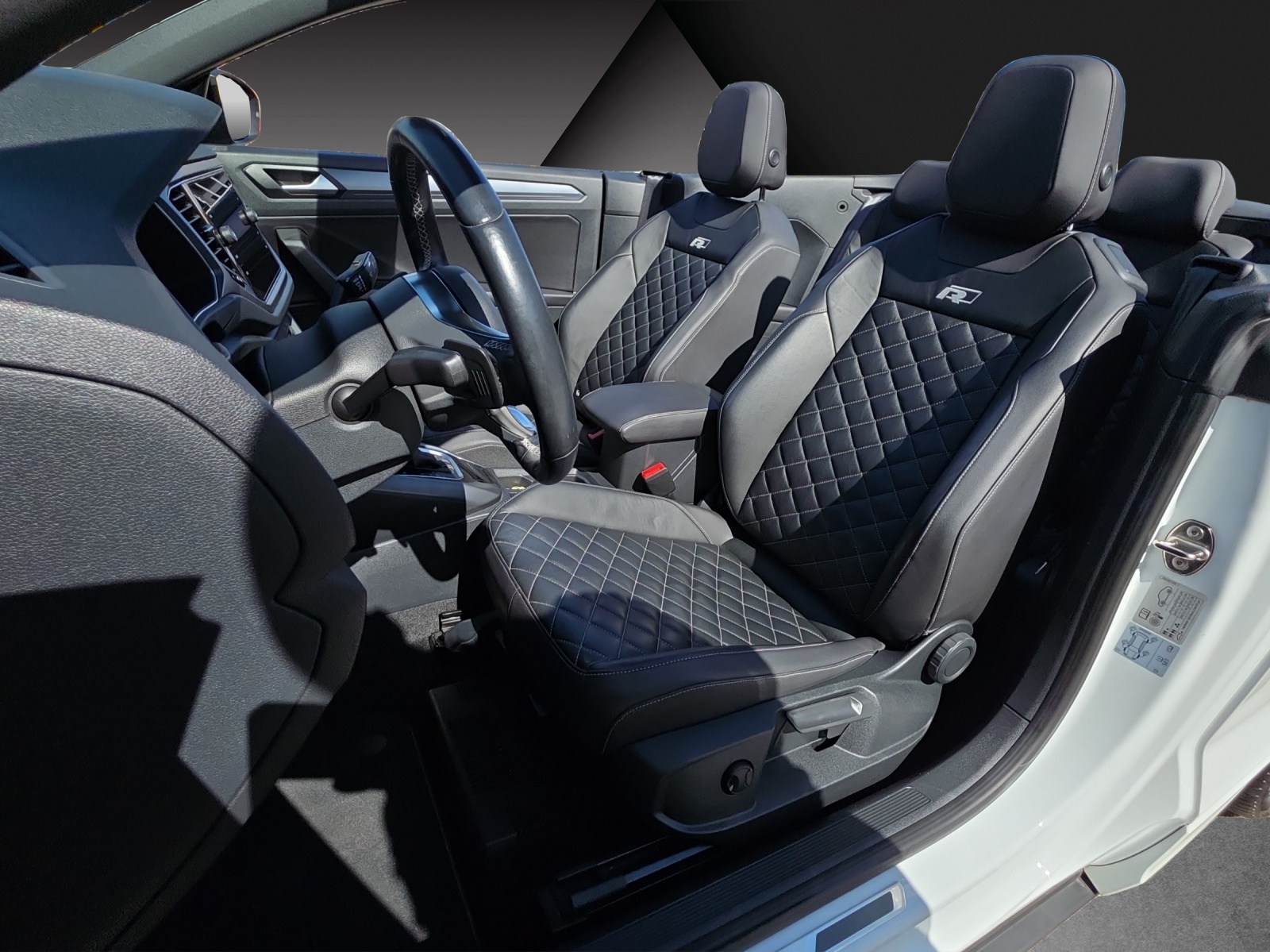 VW T-Roc Cabriolet 1.5 TSI EVO R-Line DSG-image-14