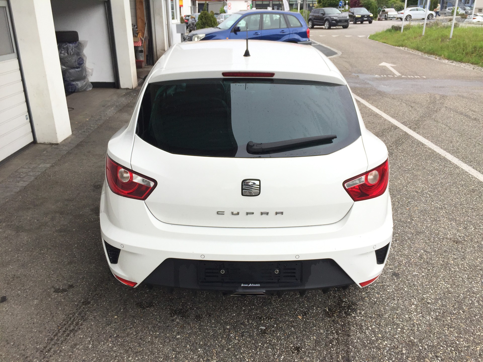 SEAT Ibiza SC 1.4 TSI Cupra DSG-image-3