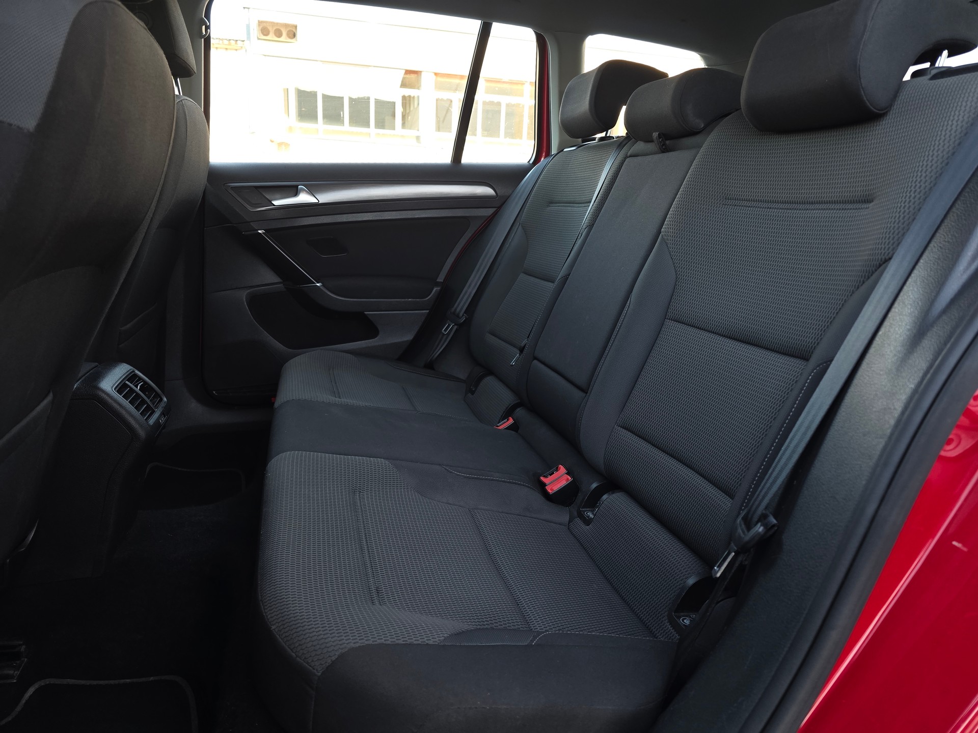 VW Golf Variant 1.6 TDI Comfortline-image-11