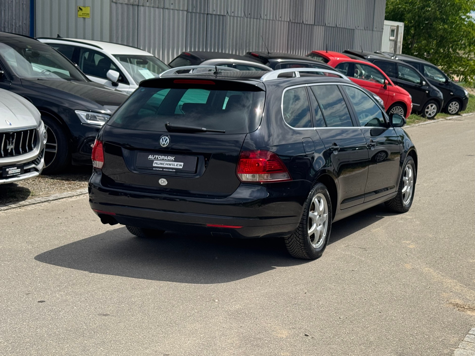 VW Golf Variant 1.4 TSI Highline DSG-image-2