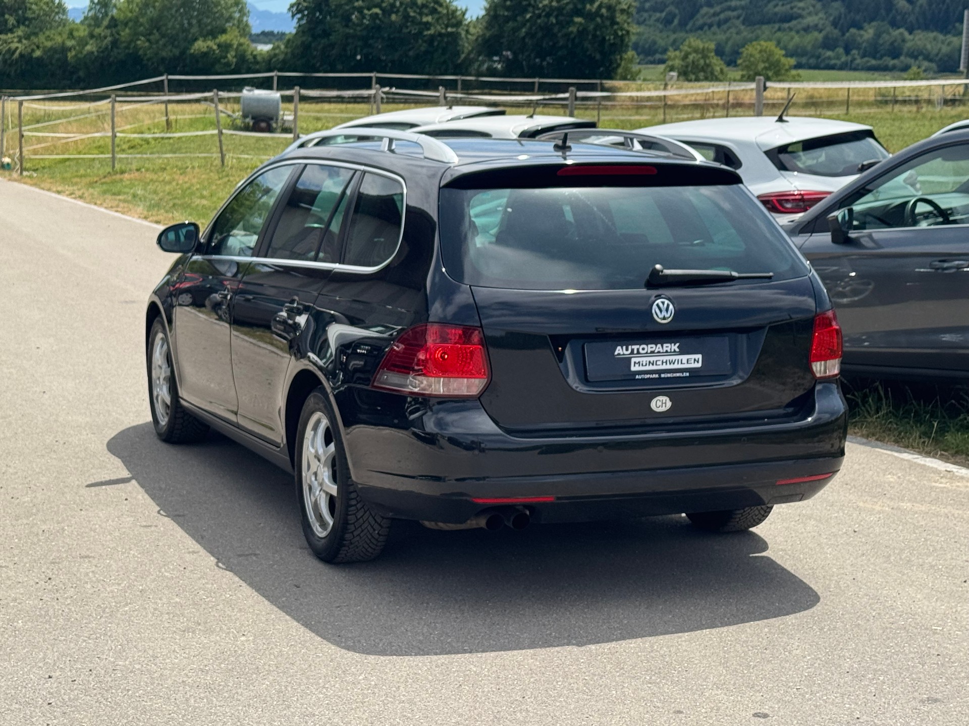 VW Golf Variant 1.4 TSI Highline DSG-image-3