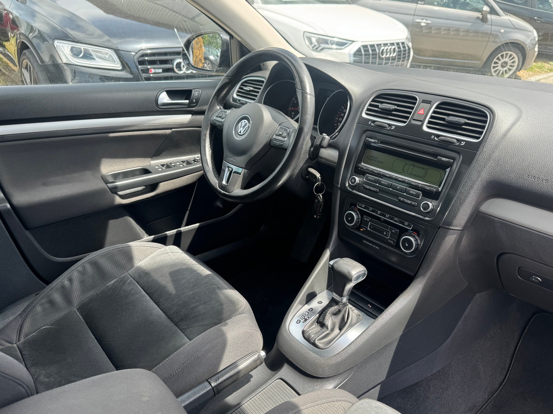 VW Golf Variant 1.4 TSI Highline DSG-image-6