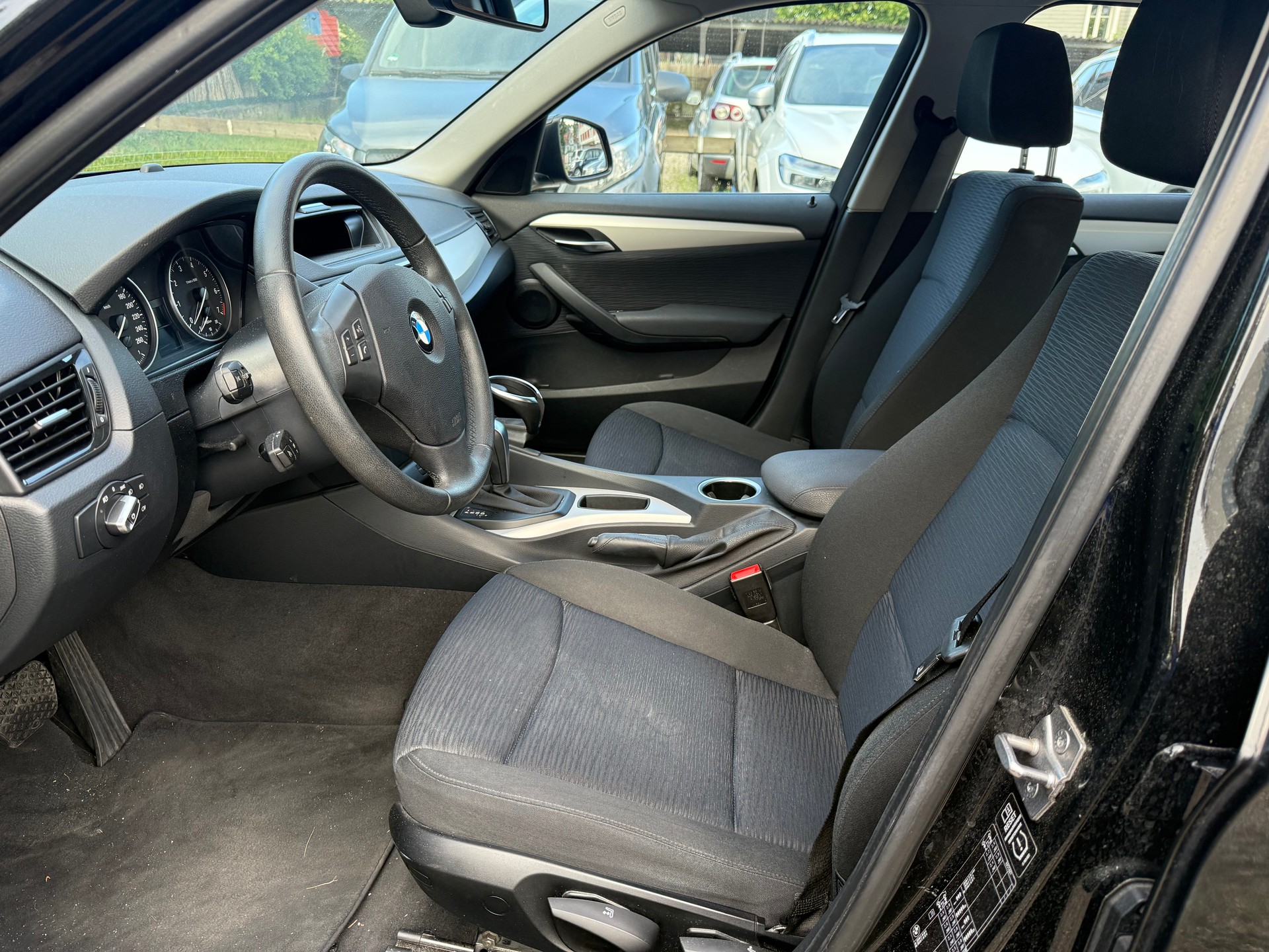 BMW X1 sDrive 18i Sport Line Steptronic-image-14