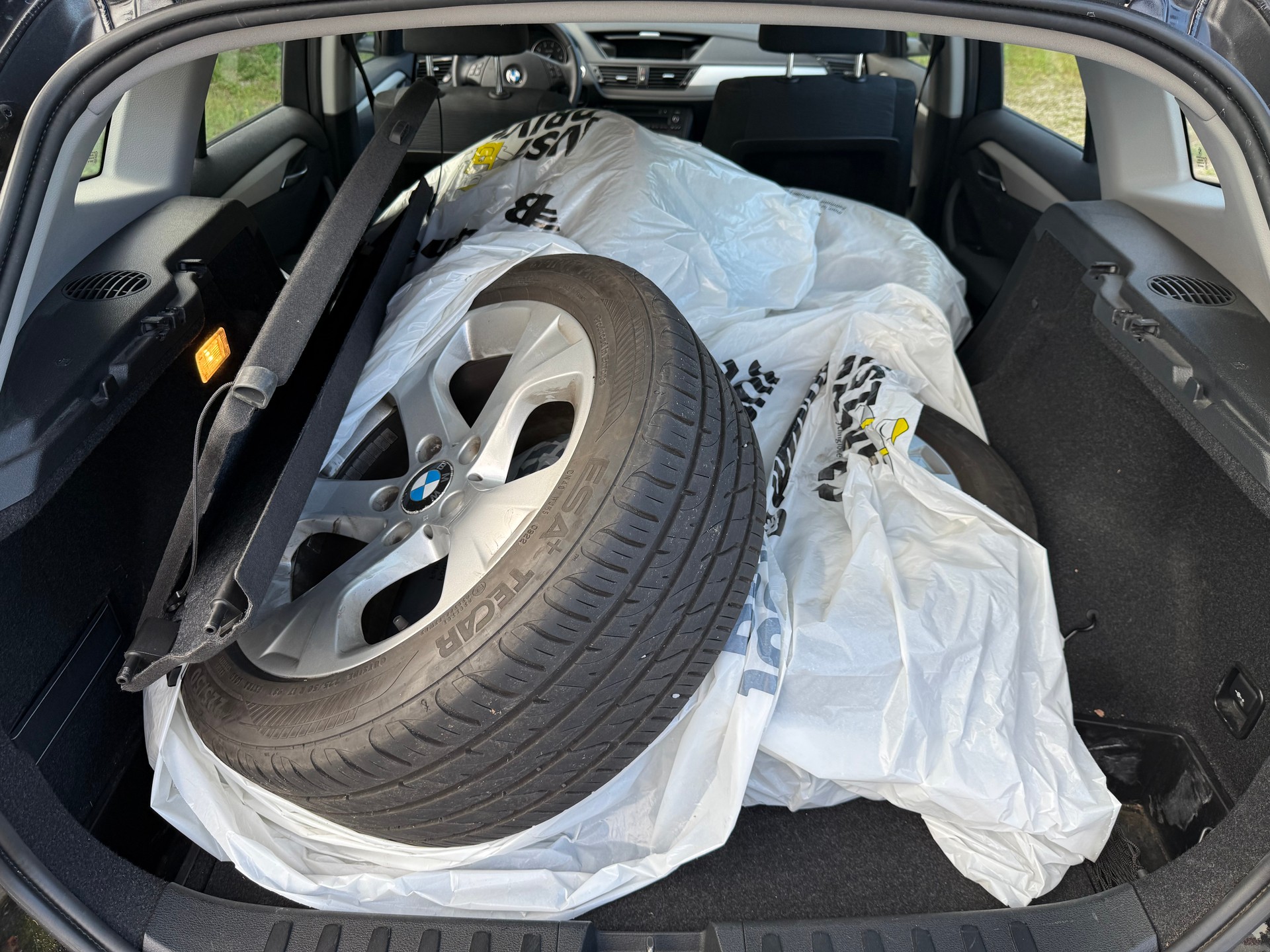 BMW X1 sDrive 18i Sport Line Steptronic-image-13