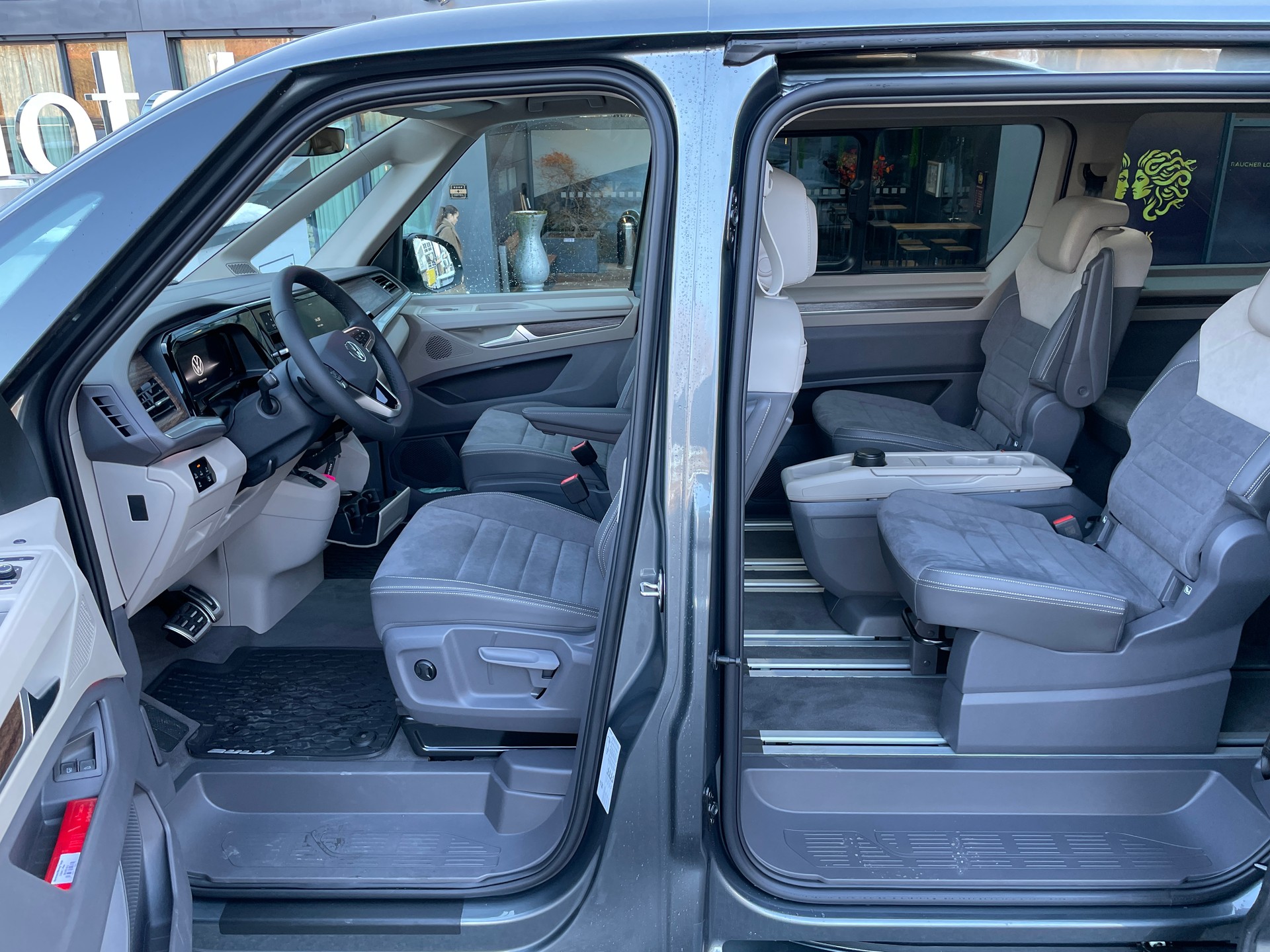 VW Multivan 1.5 eHybrid Style 4Motion DSG-image-13