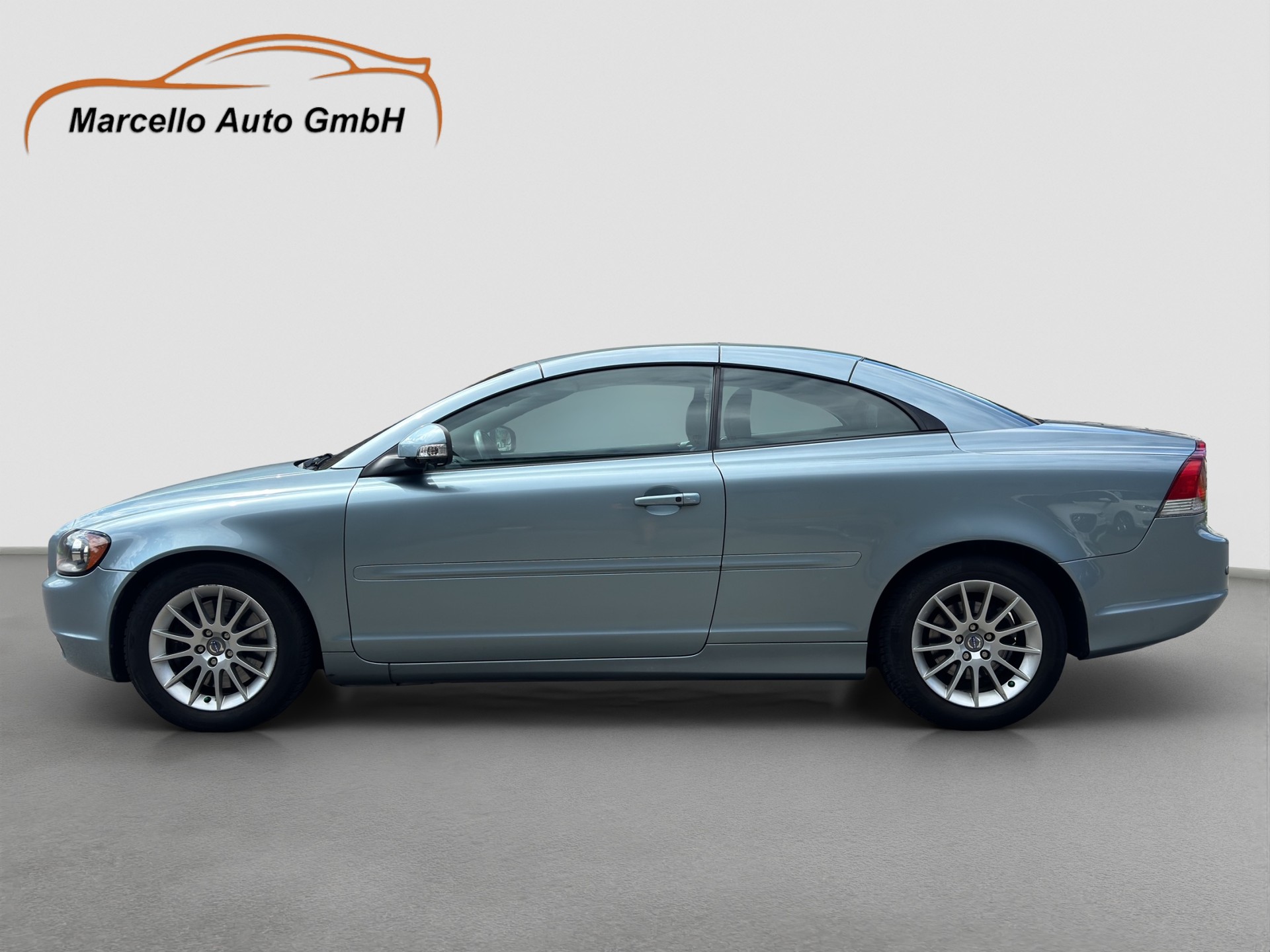 VOLVO C70 2.0D Momentum Powershift-image-1