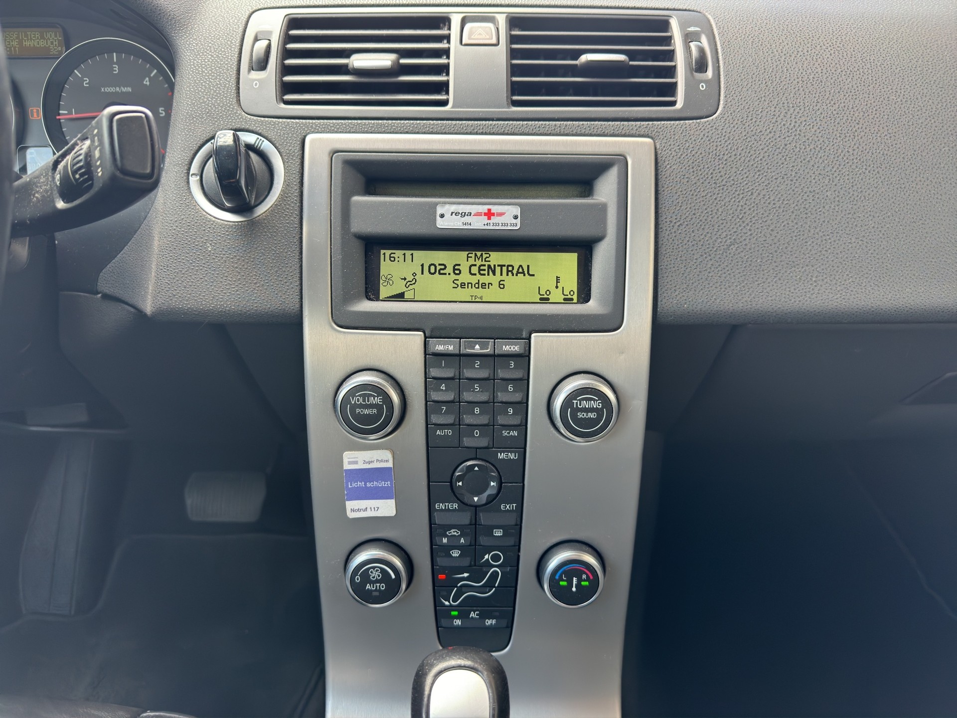 VOLVO C70 2.0D Momentum Powershift-image-4