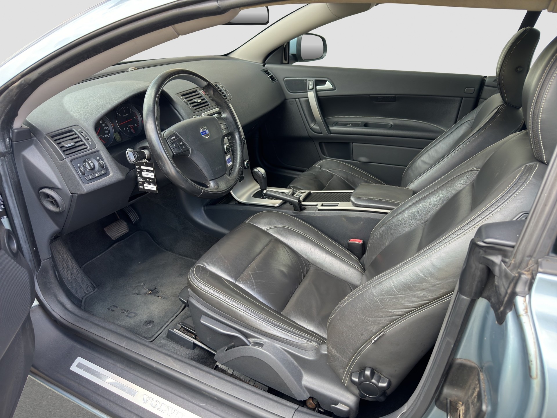 VOLVO C70 2.0D Momentum Powershift-image-6