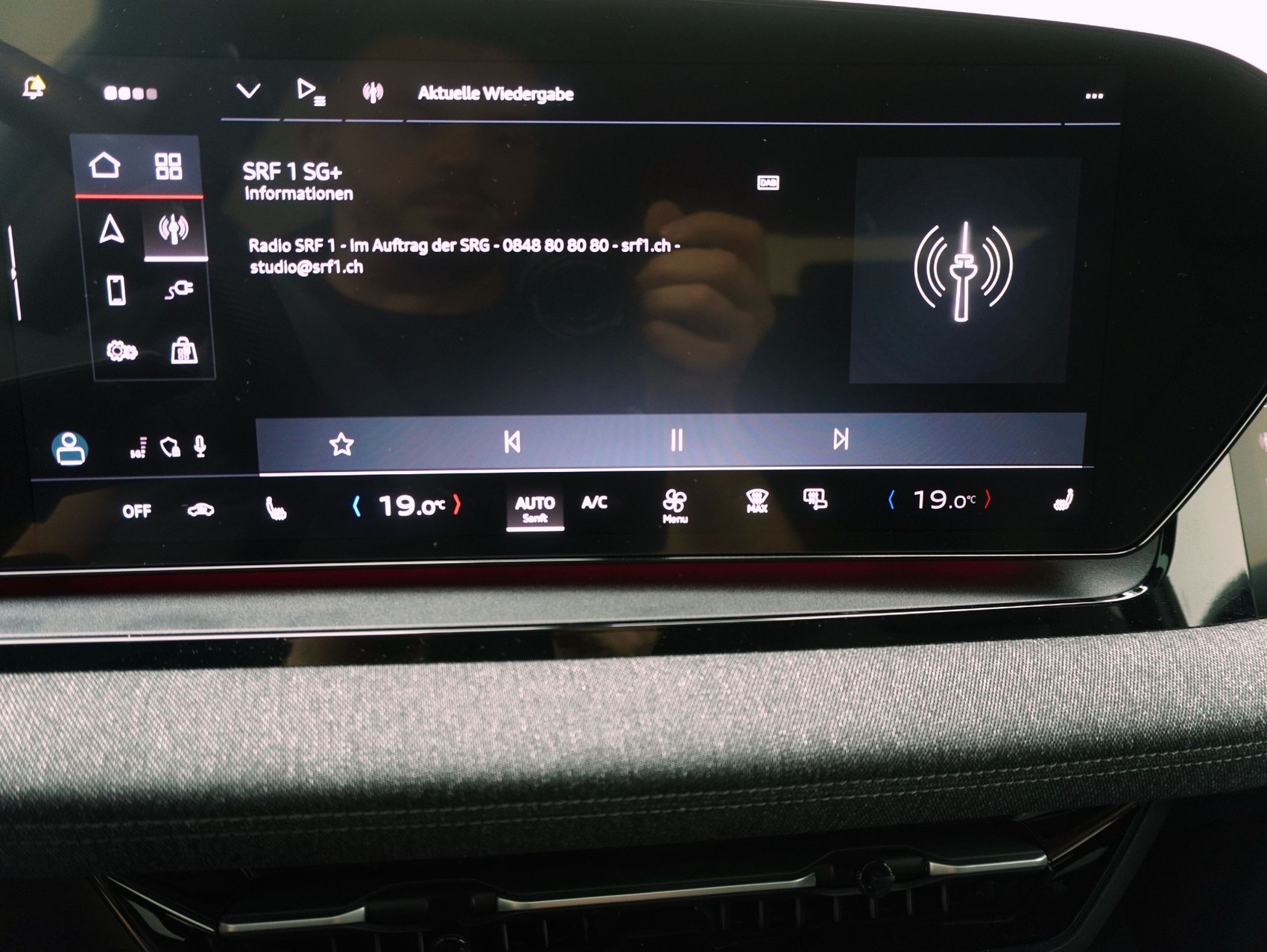 AUDI Q6 e-tron S line quattro **Audi Werksgarantie bis 10/2030**-image-28