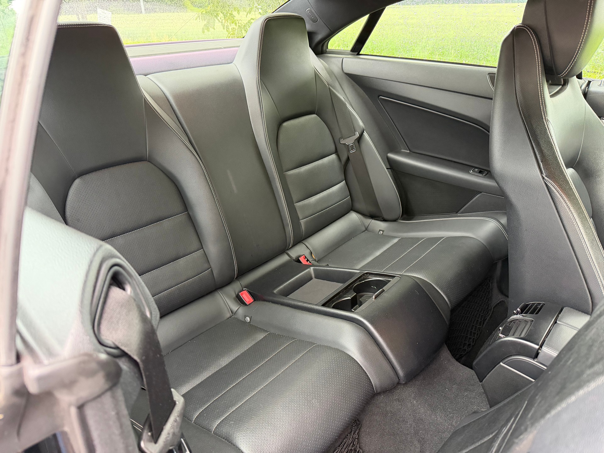 MERCEDES-BENZ E 220 CDI BlueEfficiency 7G-Tronic-image-14