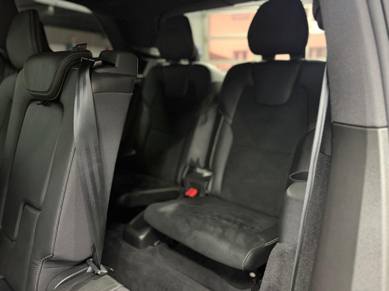 VOLVO XC90 B5 Diesel Mild Hybrid AWD R-Design | 360° Kamera | 7.Plätzer | Harman/Kardon | ACC | Standheizung-image-23