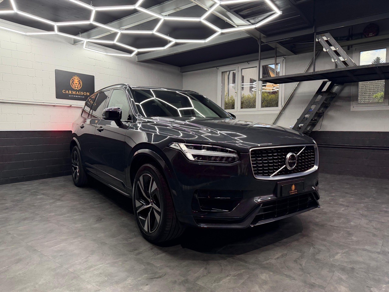 VOLVO XC90 B5 Diesel Mild Hybrid AWD R-Design | 360° Kamera | 7.Plätzer | Harman/Kardon | ACC | Standheizung-image-0