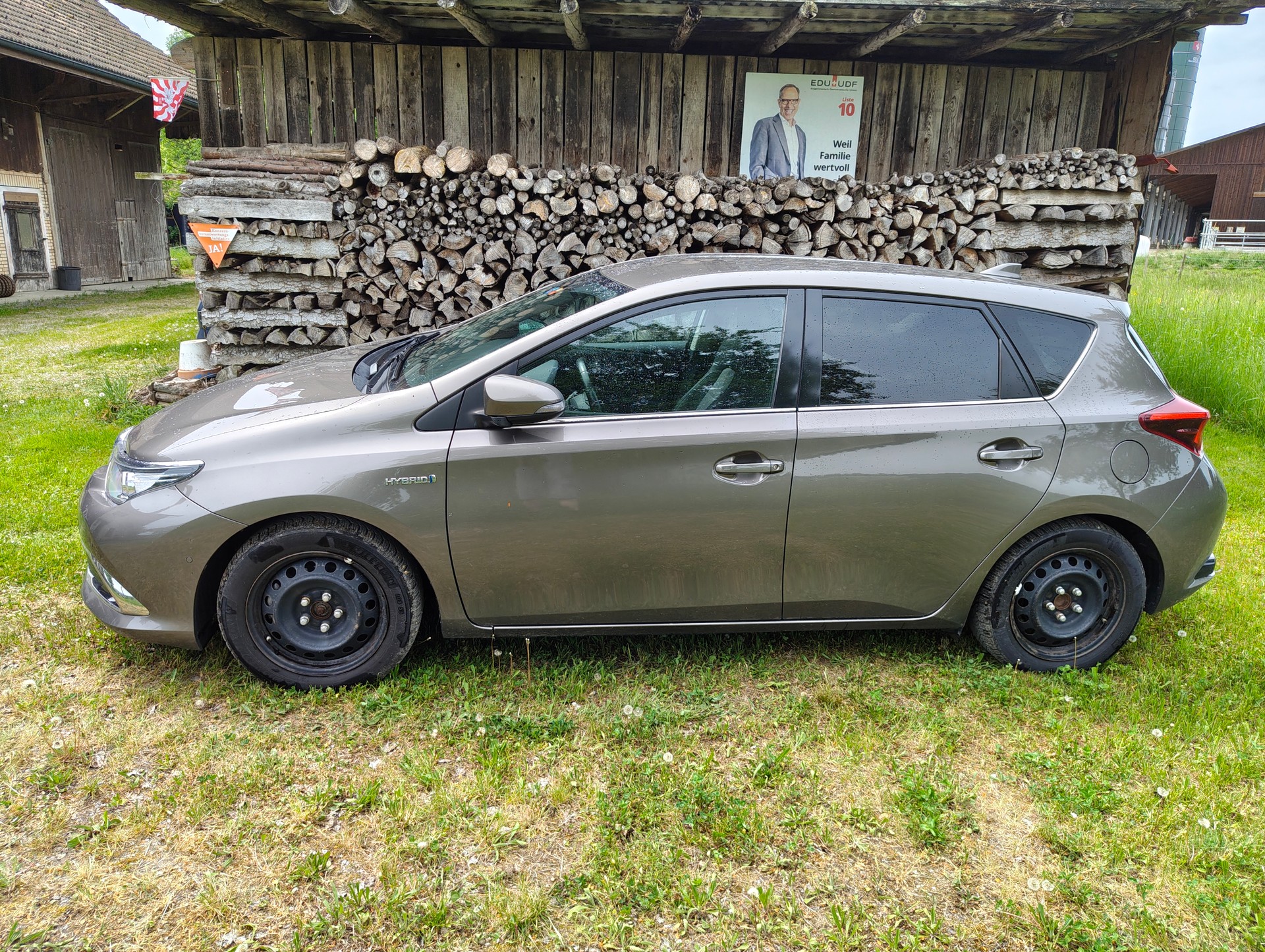 TOYOTA 1.8 HSD Luna-image-0
