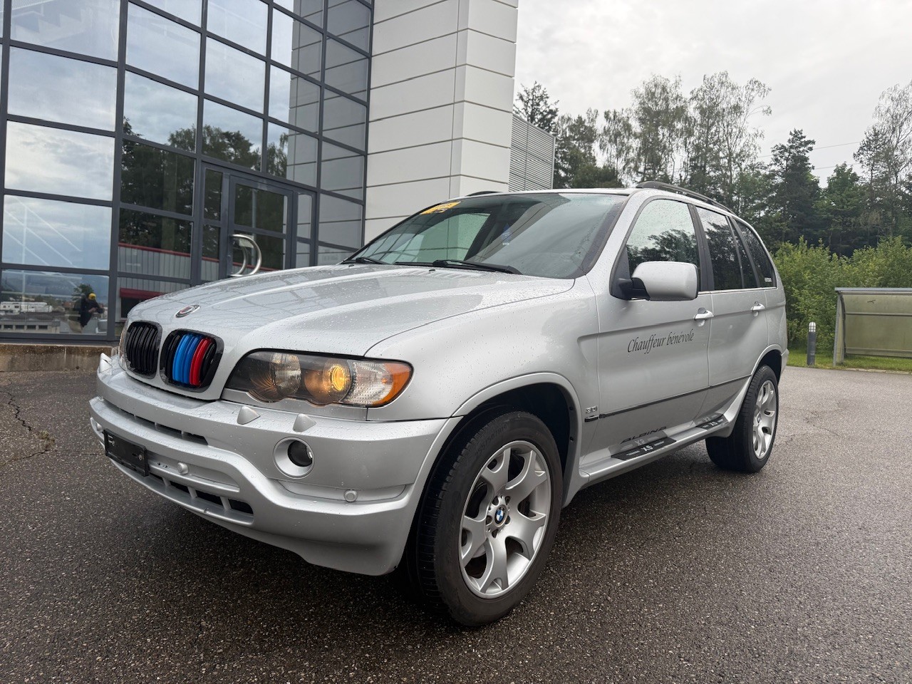 BMW X5 3.0i-image-2